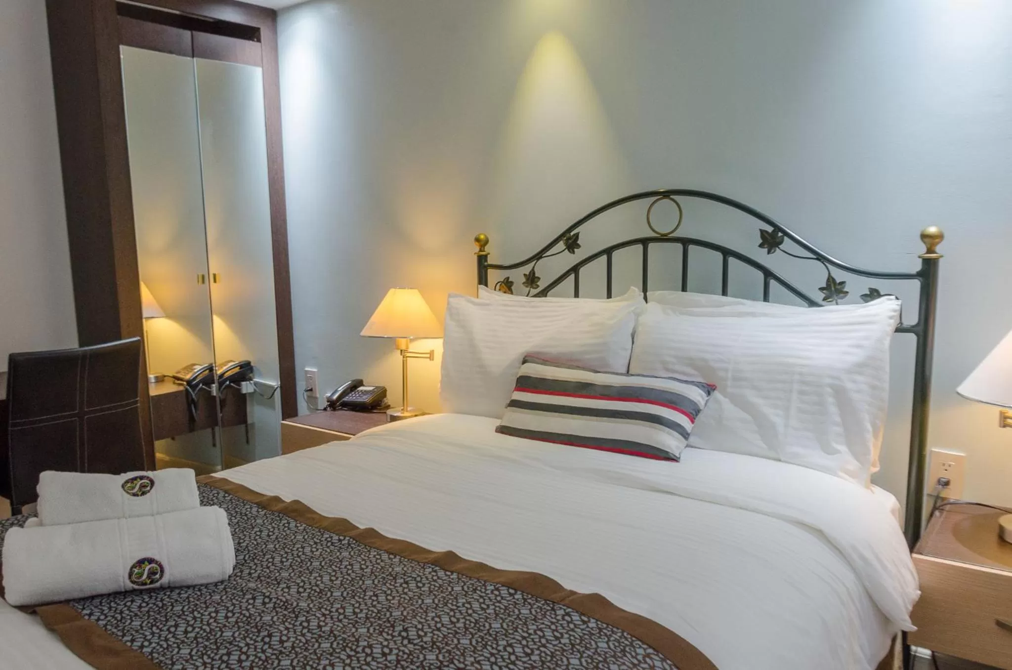 Photo of the whole room, Bed in Hotel Shalom