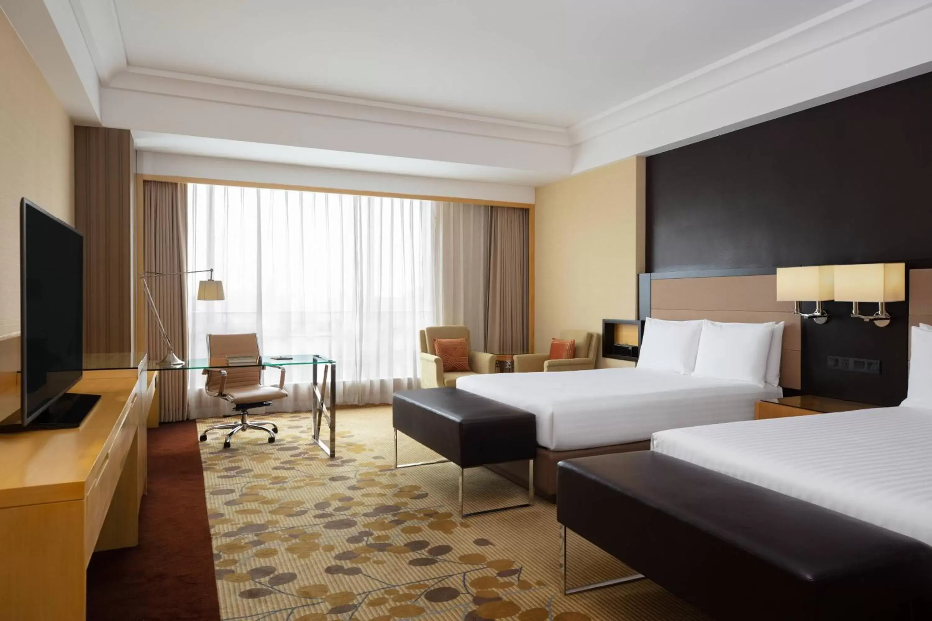 Executive Twin Room with Two Single Beds and Lounge Access and City View in Courtyard by Marriott Shanghai Central Executive Twin Room with Two Single Beds and Lounge Access and City View in Courtyard by Marriott Shanghai Central