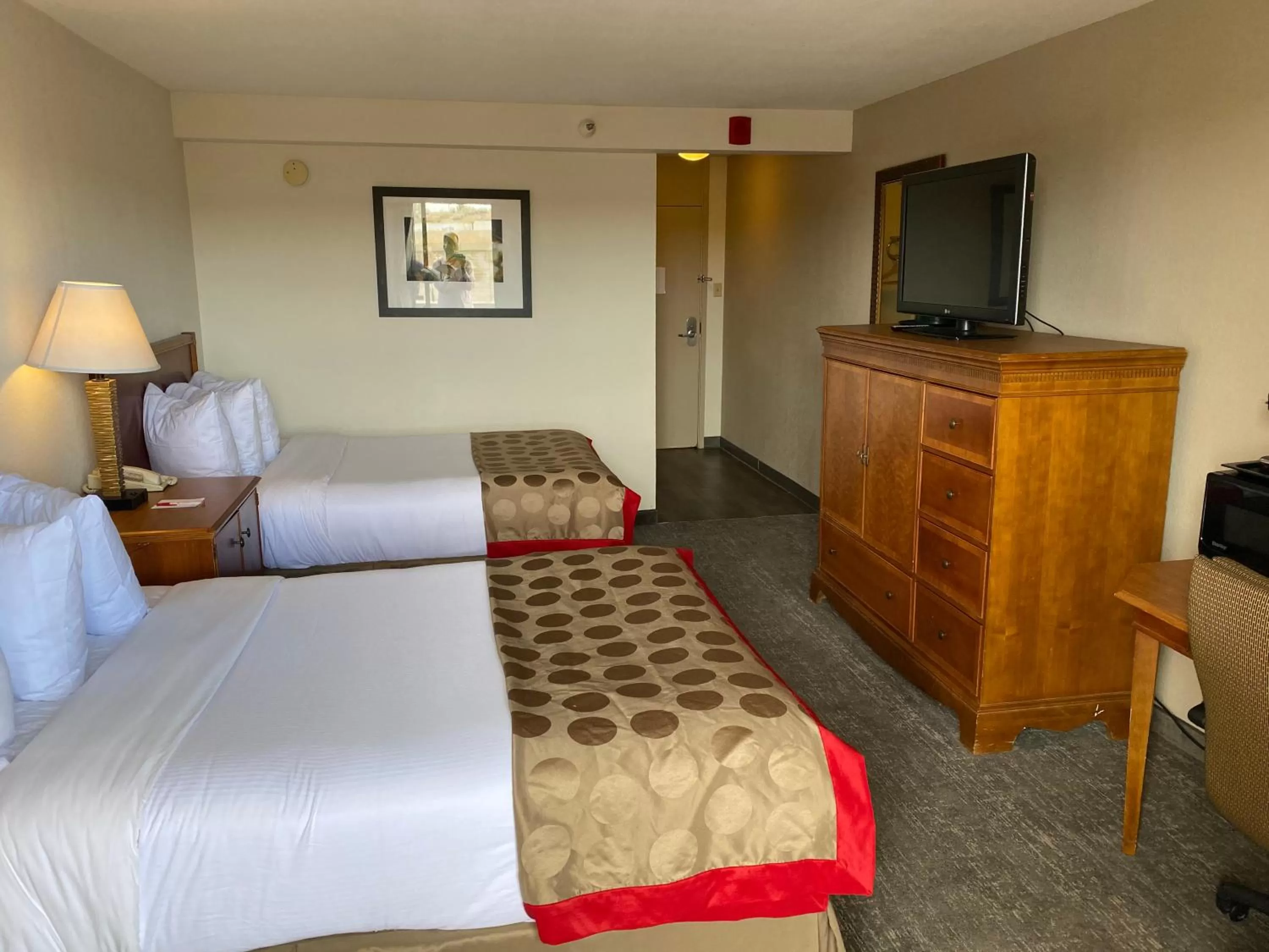 Ramada by Wyndham Albuquerque Midtown