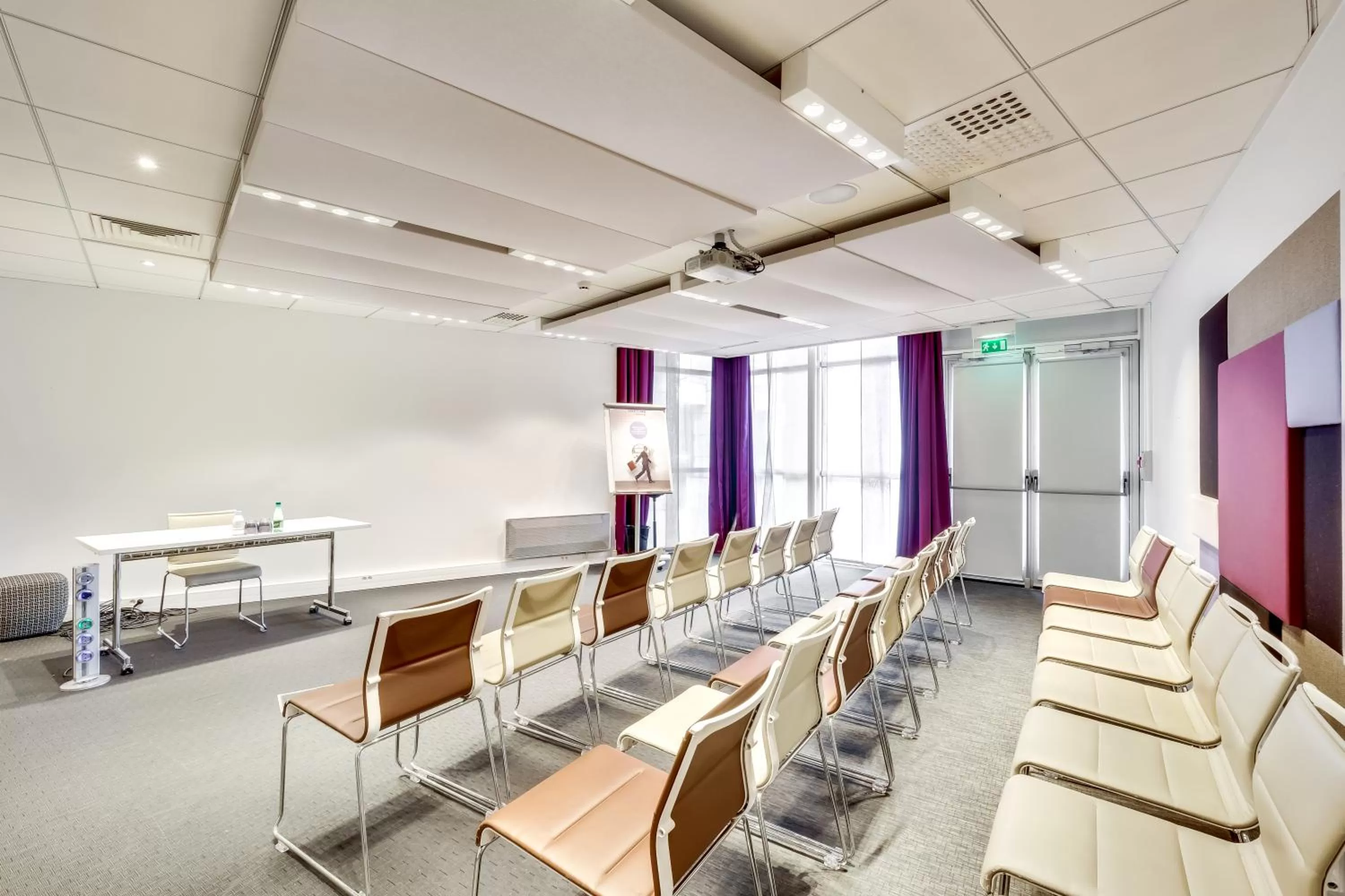 Meeting/conference room in Novotel Paris Charenton le Pont