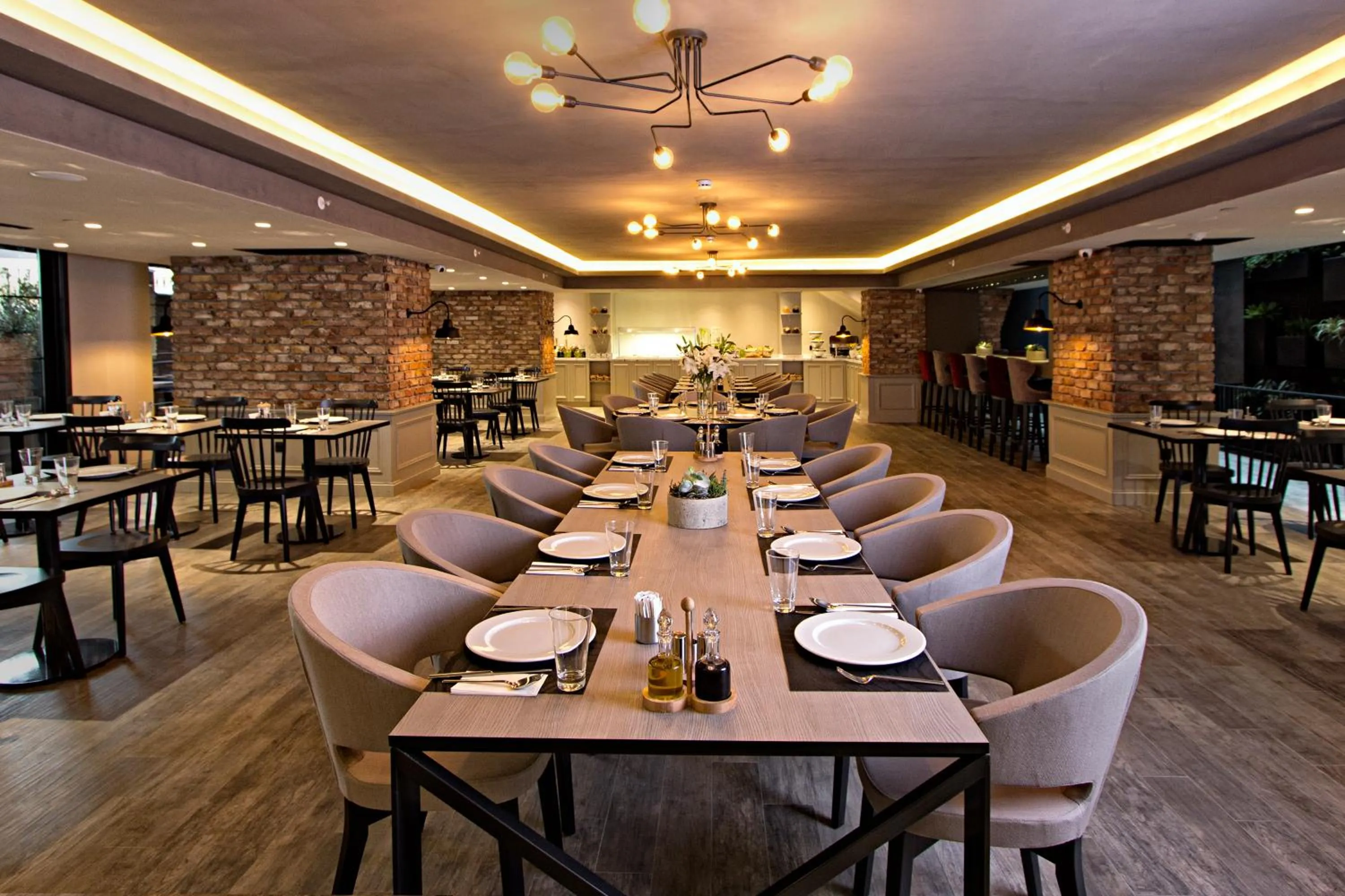 Restaurant/places to eat in Cityloft 81