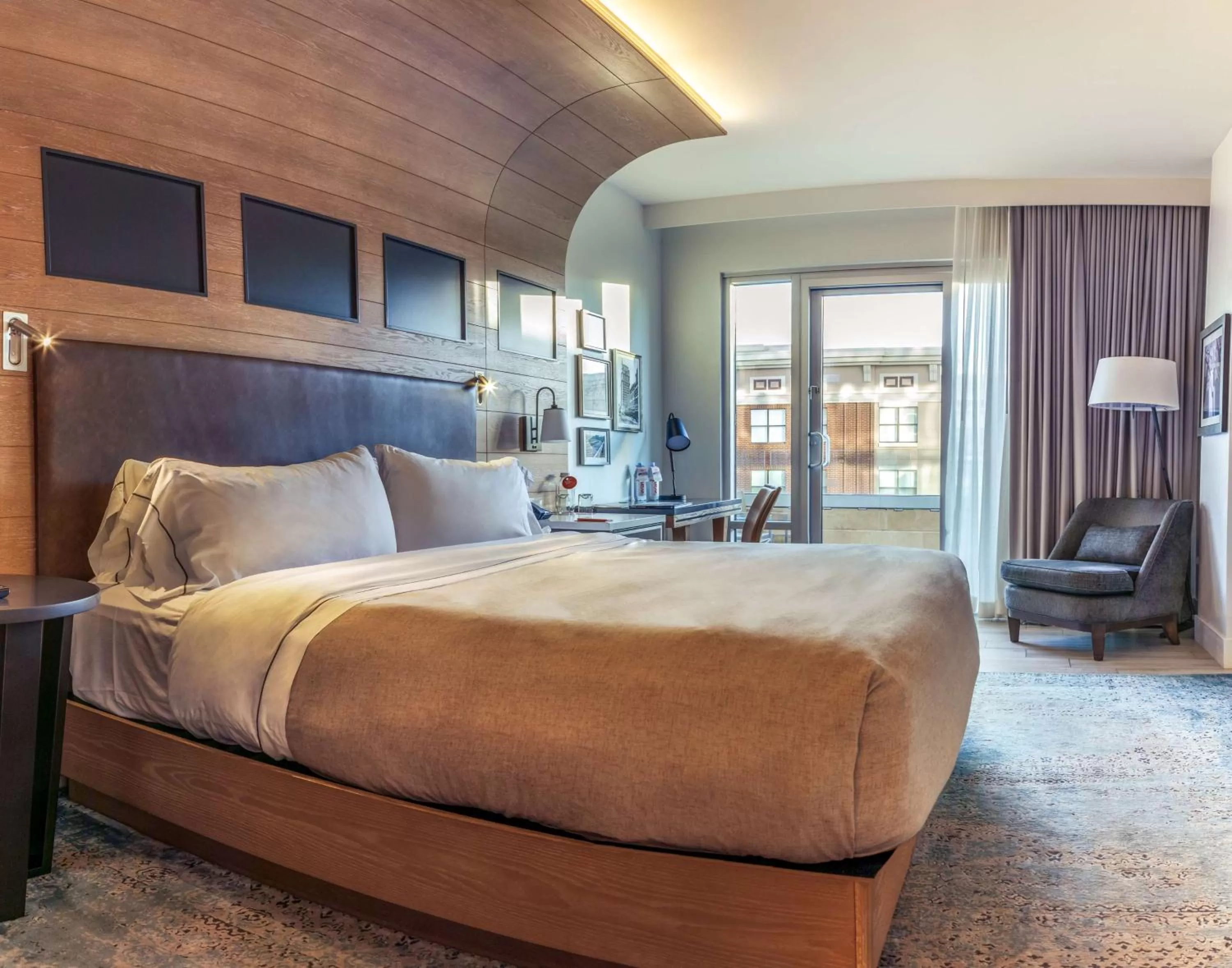 Bedroom, Bed in Canopy By Hilton Dallas Uptown