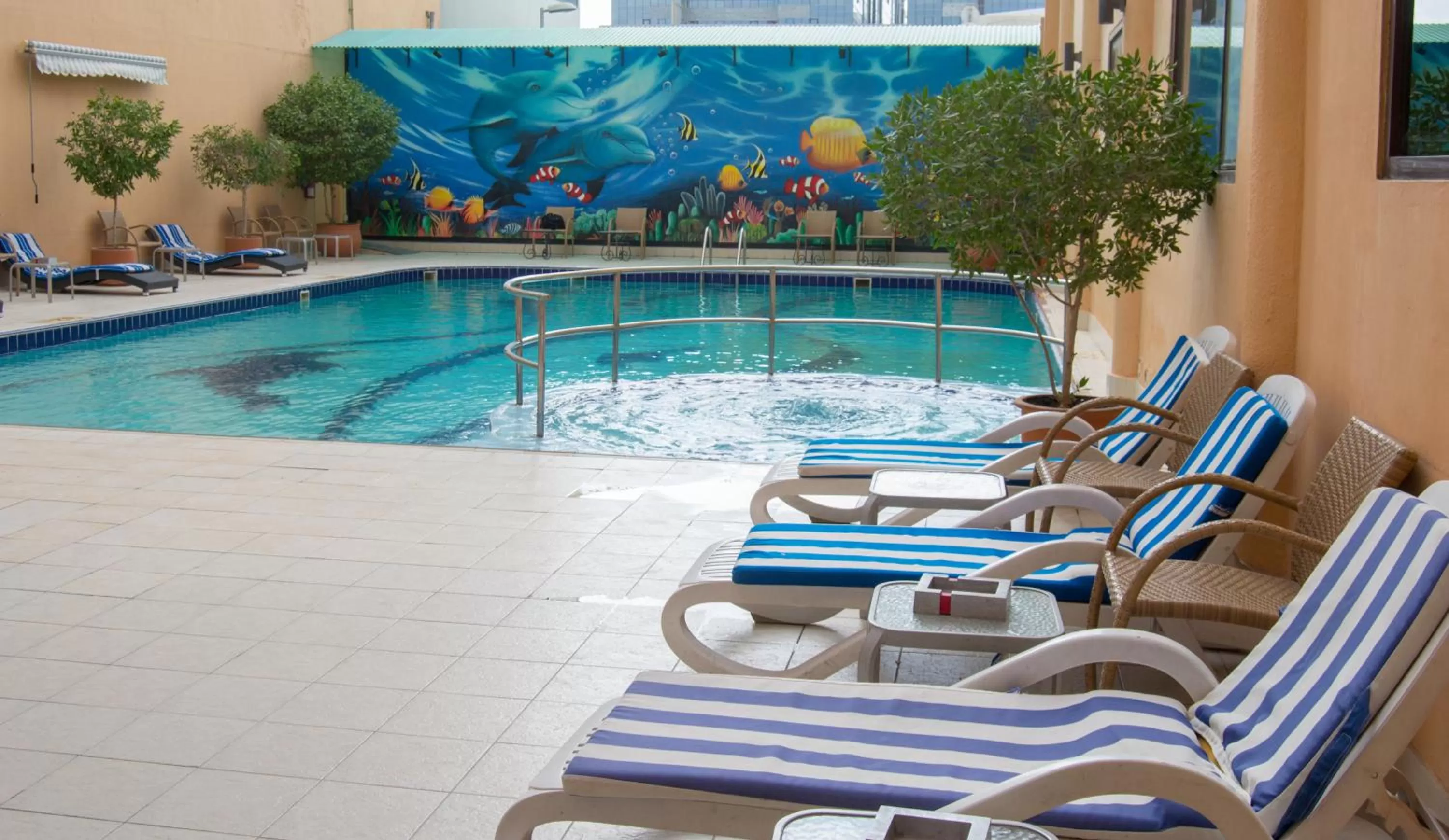 Swimming pool in Marco Polo Hotel