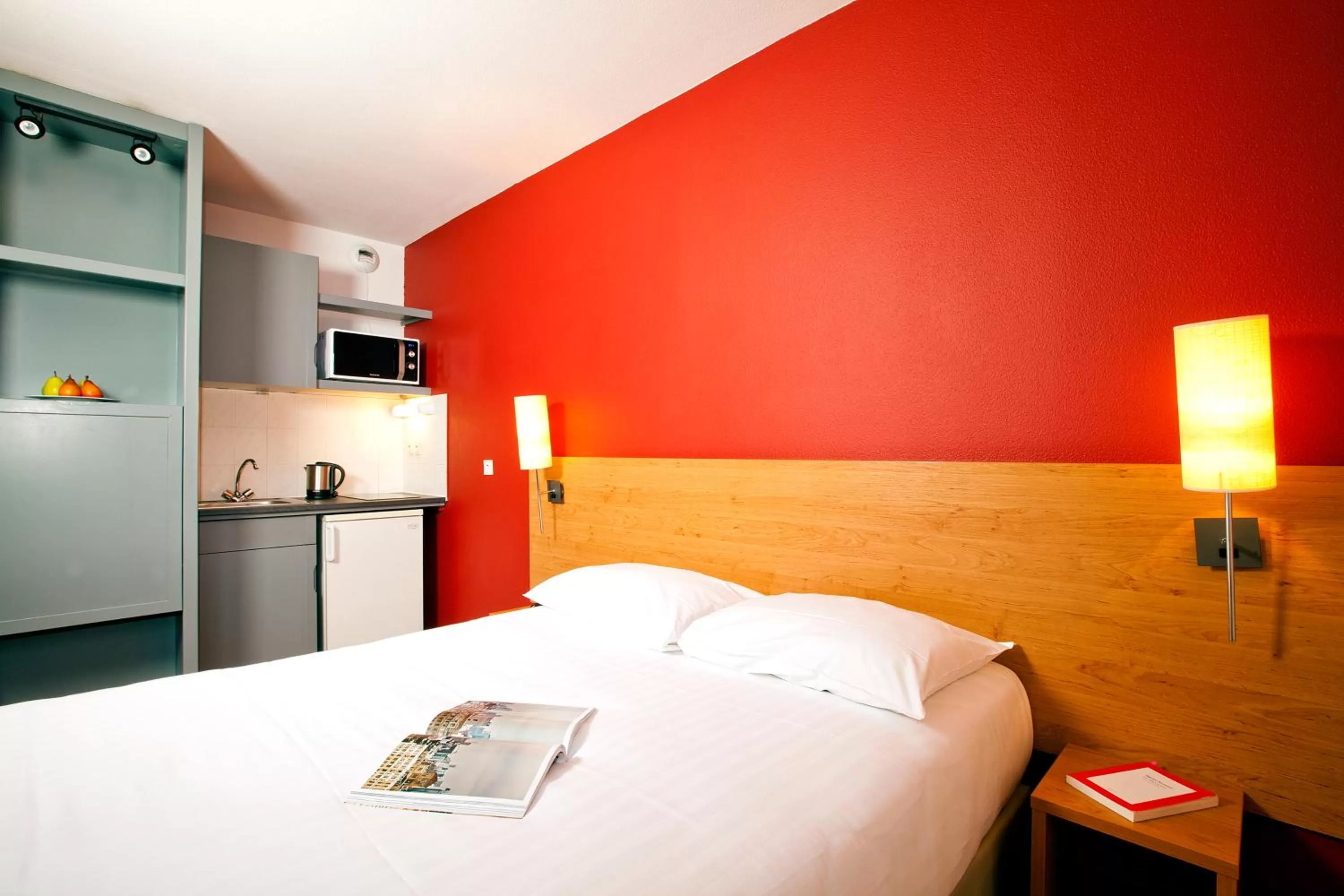 Bedroom in Séjours & Affaires Lyon Saxe-Gambetta