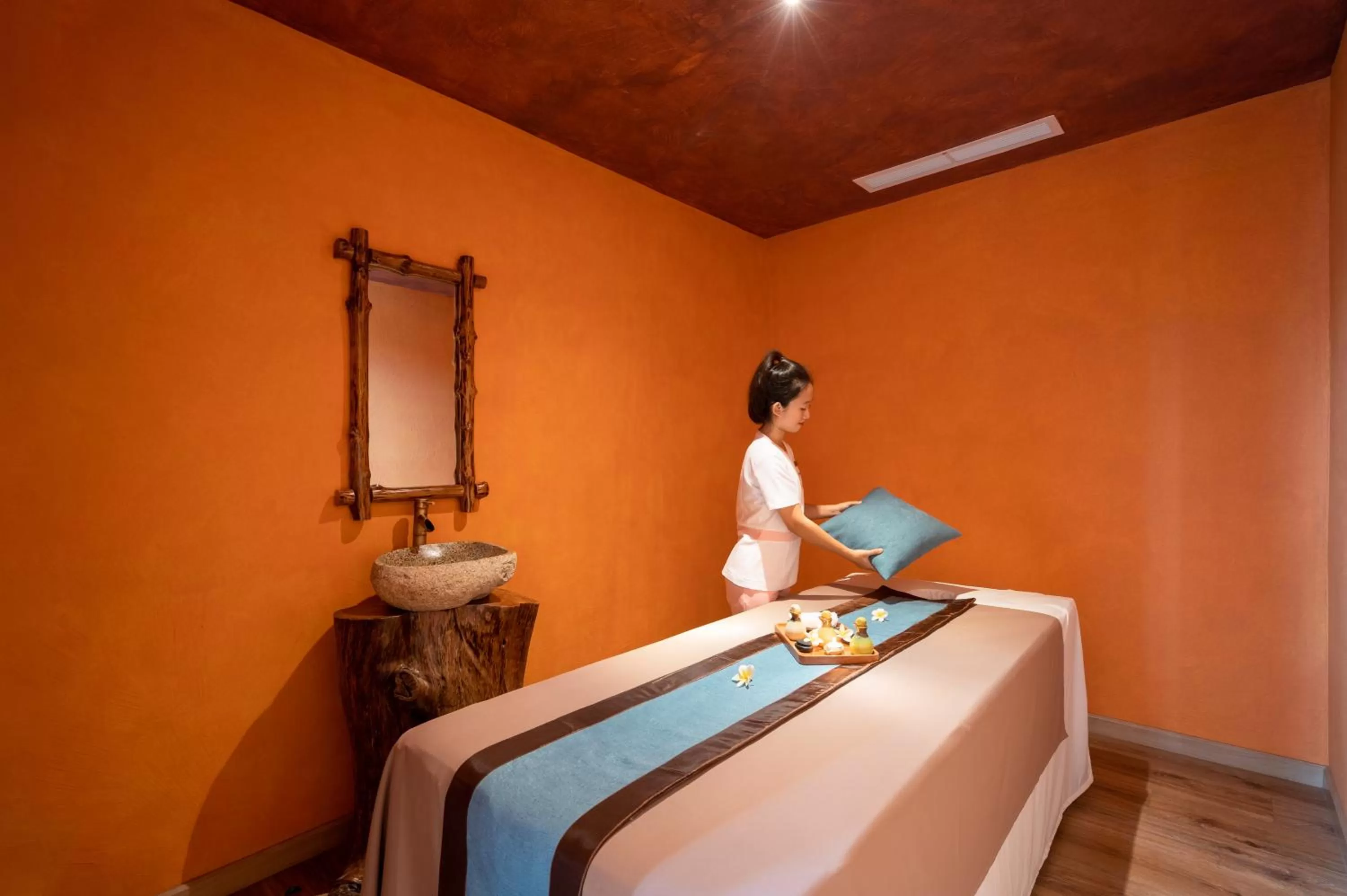Spa and wellness centre/facilities in Sala Grand Tuy Hoa Hotel