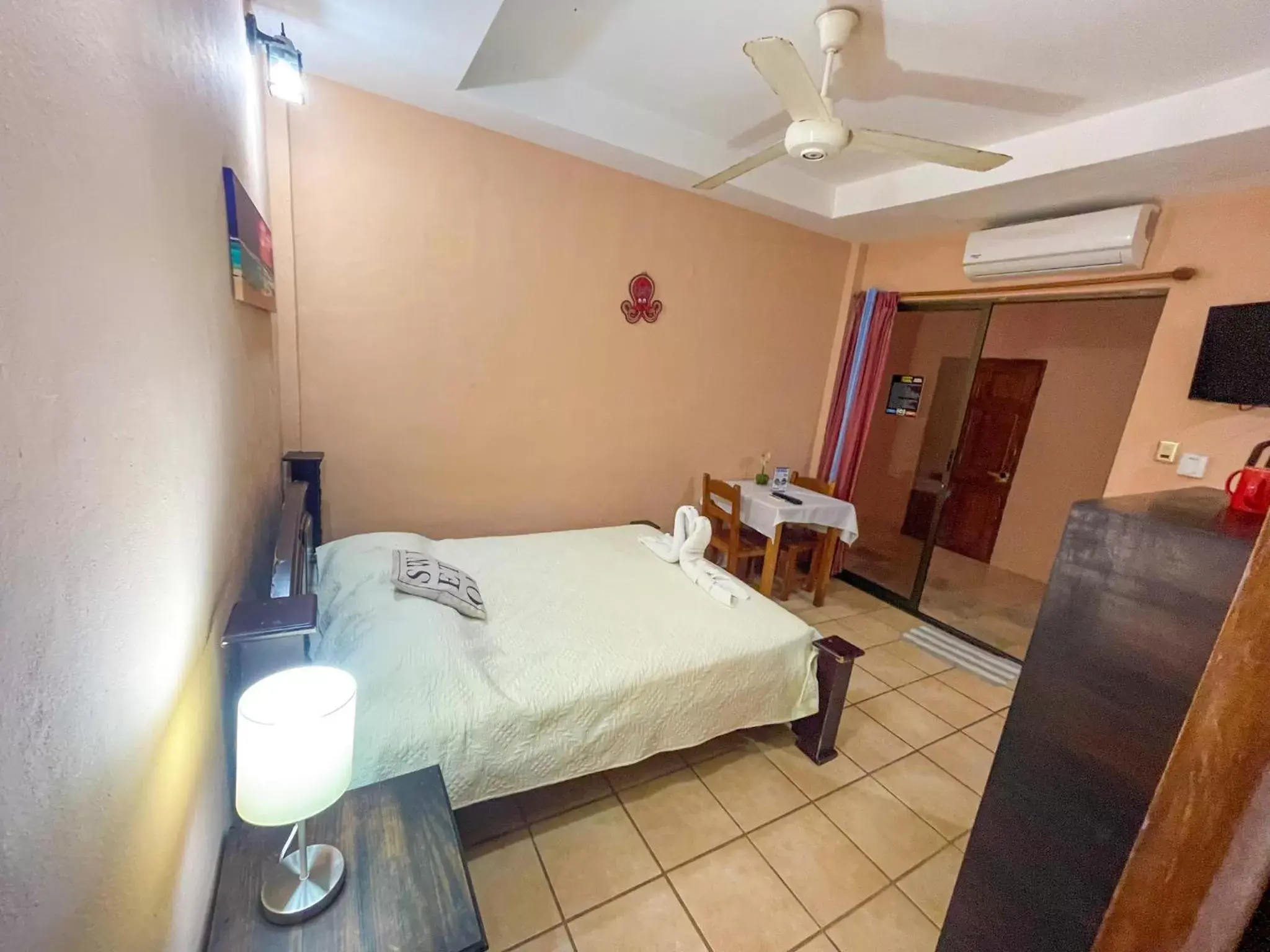 Standard Double Room in Hotel Beachfront Vista Hermosa Standard Double Room in Hotel Beachfront Vista Hermosa