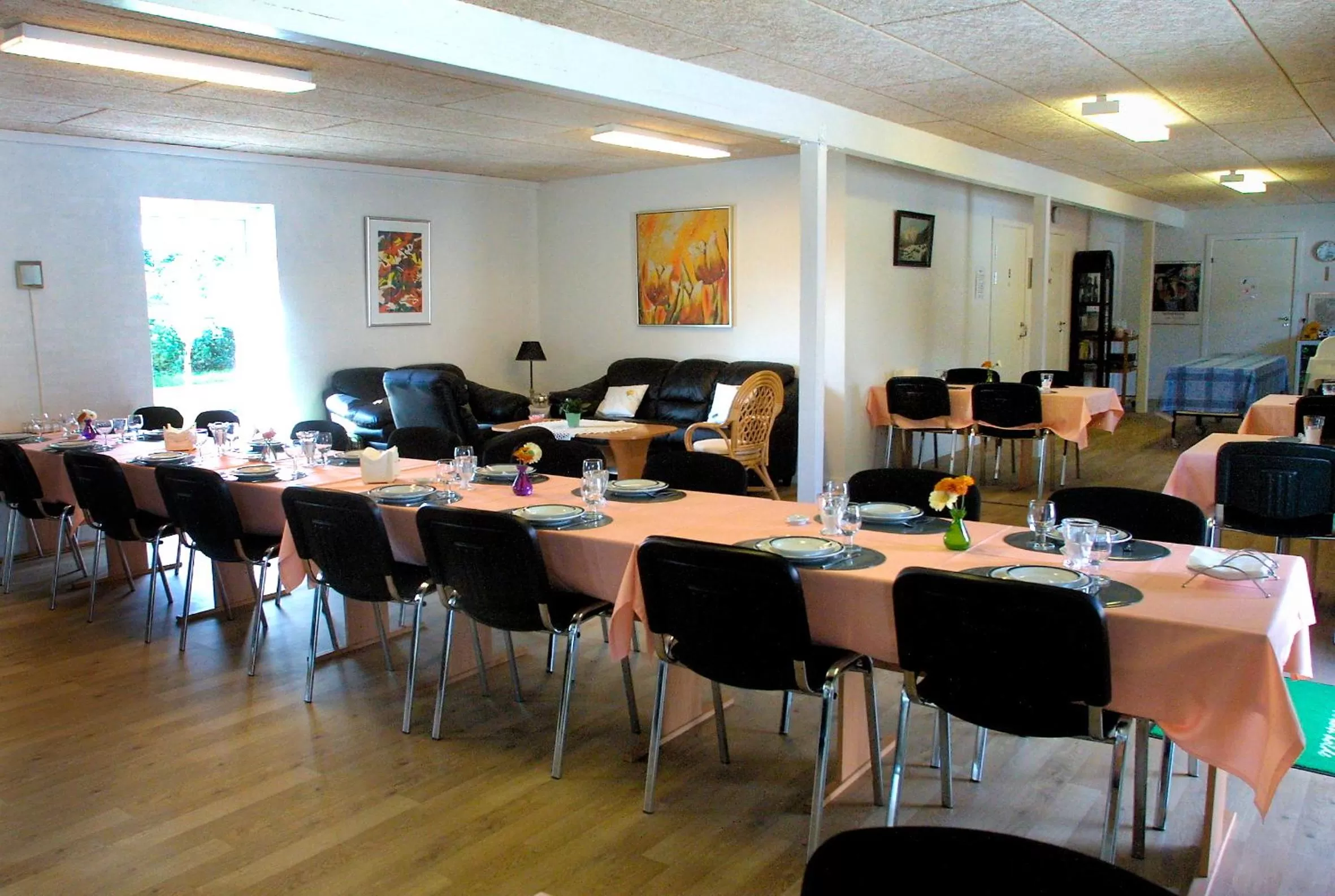 Living room, Restaurant/Places to Eat in Give Bed & Breakfast