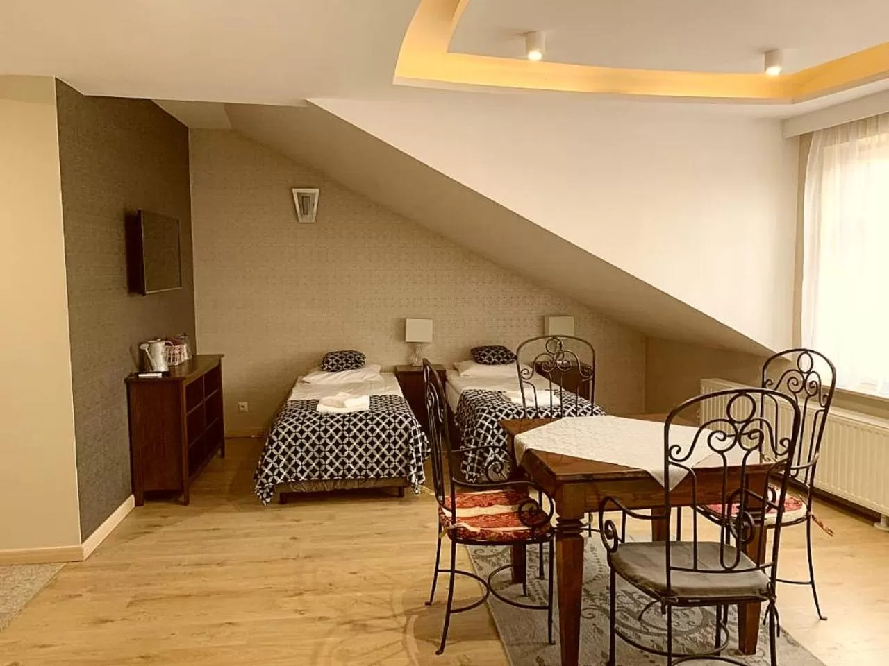 TV and multimedia, Bed in GRONO Apartamenty