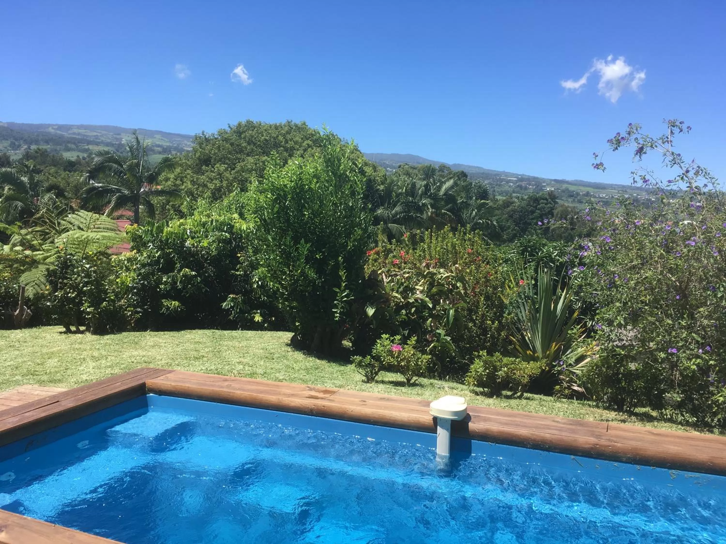 Pool view, Swimming Pool in Caloupilé