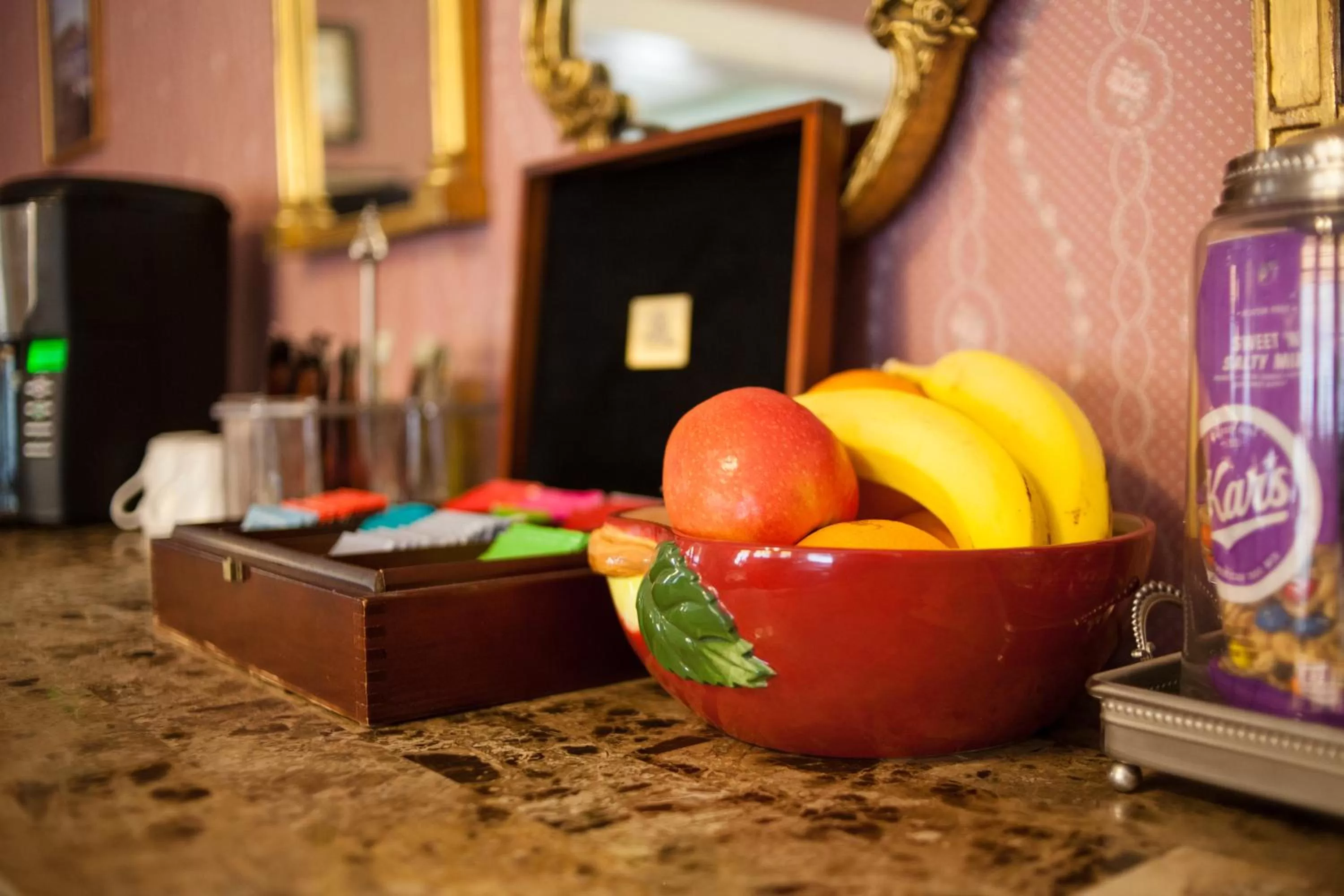 Food in Canterbury Cottage Bed & Breakfast