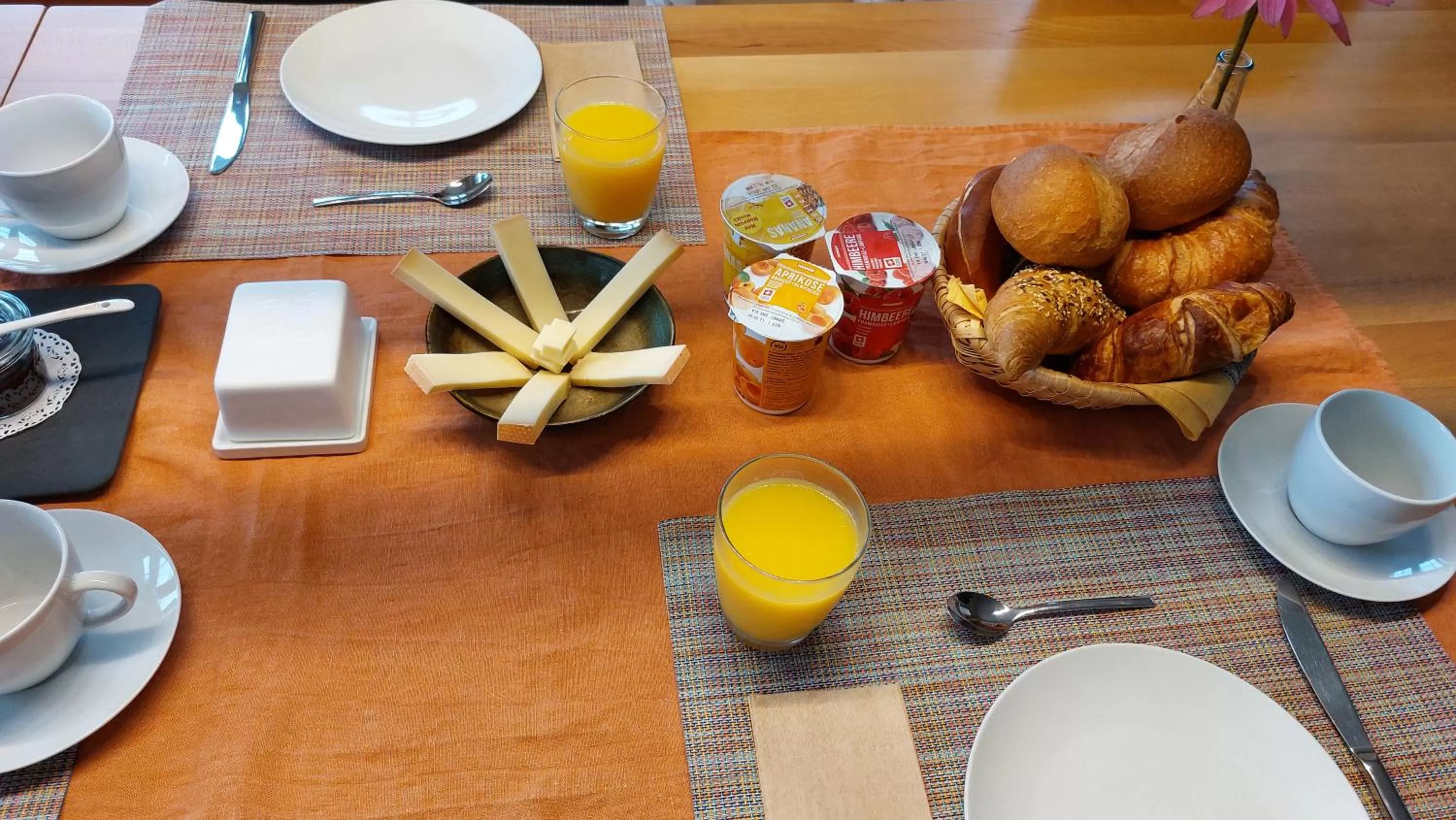 Breakfast in BnB Elsenerhaus