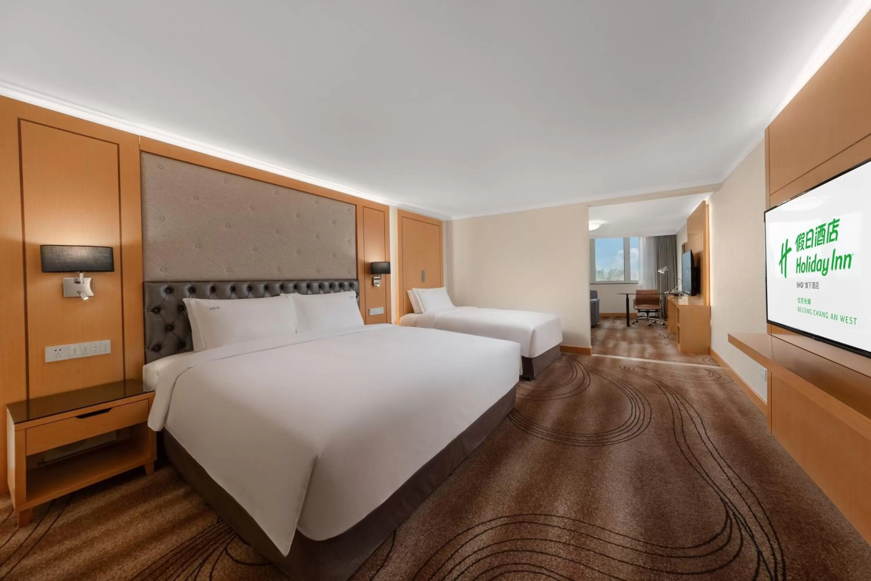 Photo of the whole room, Bed in Holiday Inn Beijing Chang An West by IHG