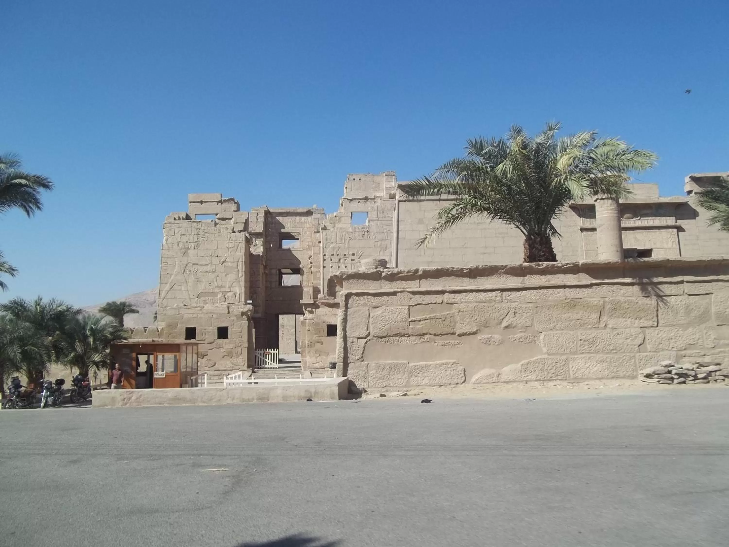 Area and facilities, Property Building in Nour El Balad