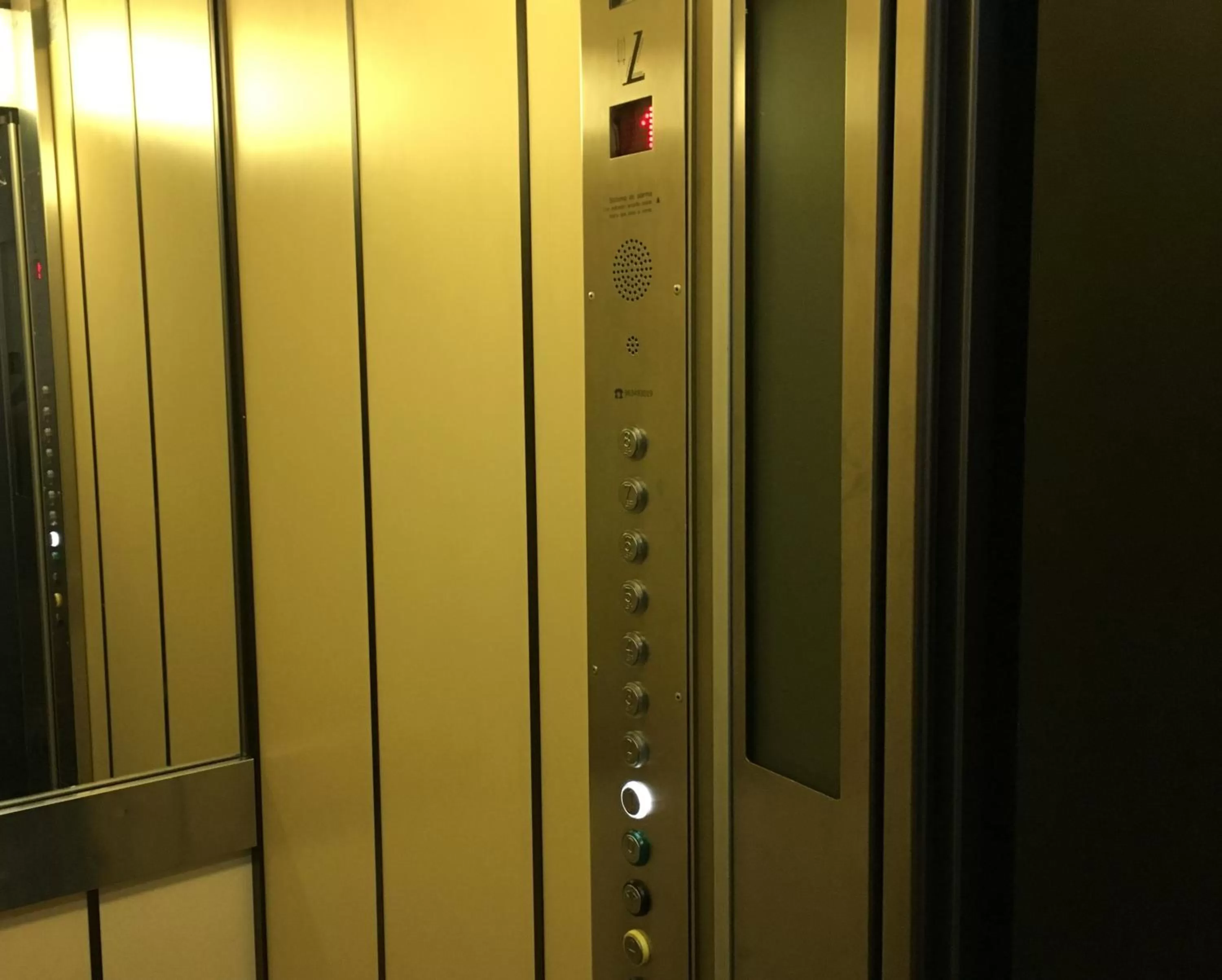 Property building in MD Modern Hotel - Jardines