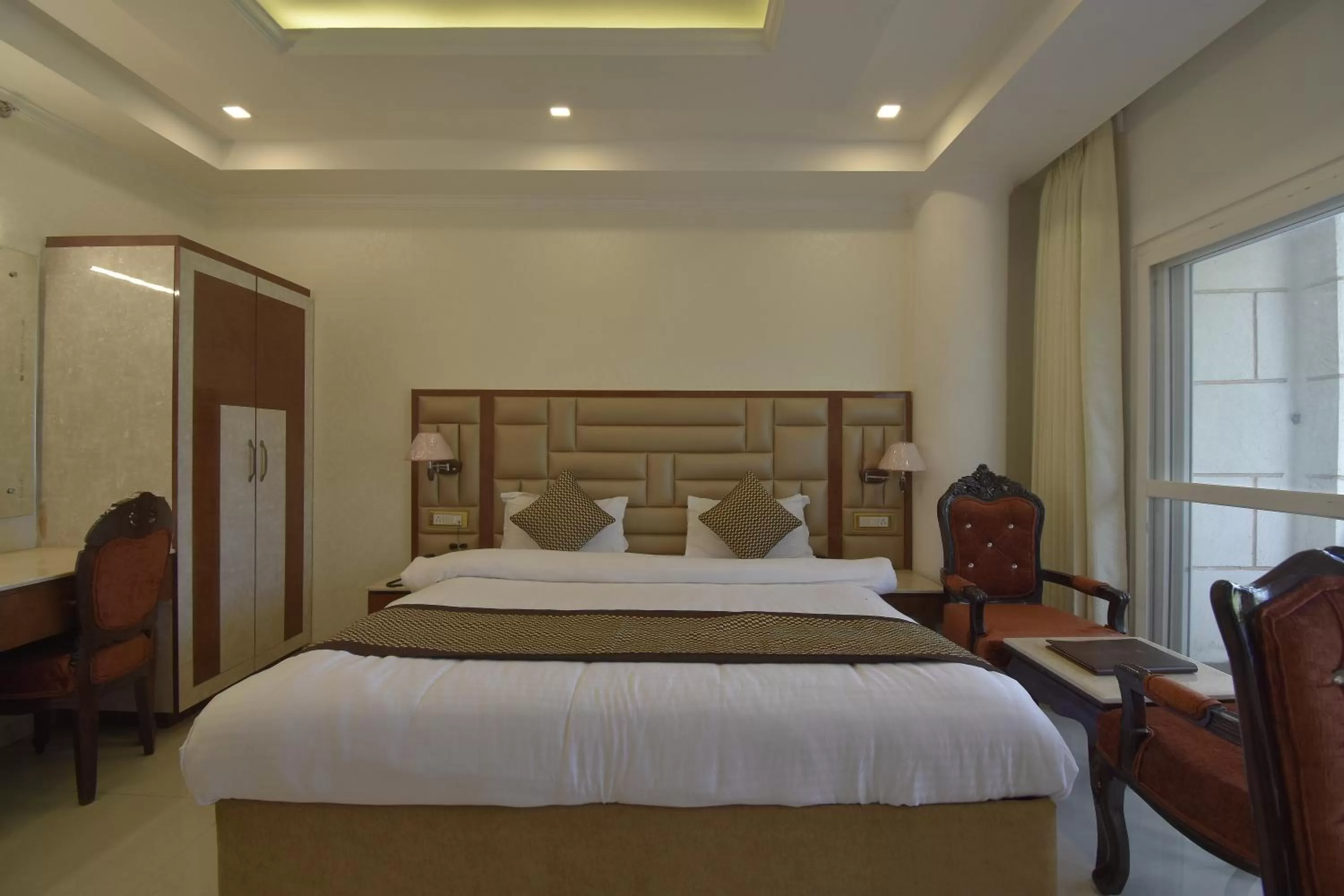 Bed in The Royal Castle AC Centralized