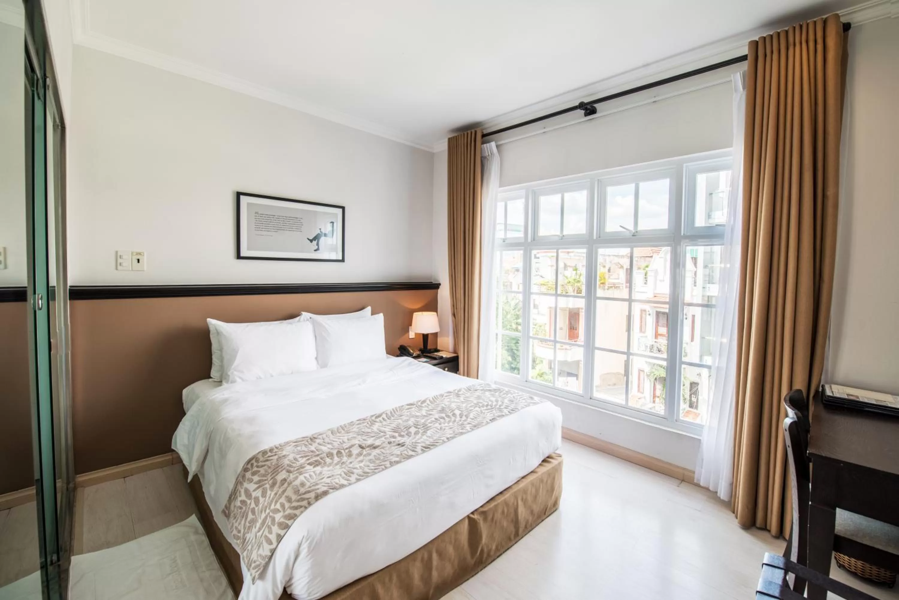 City view in The Alcove Library Hotel