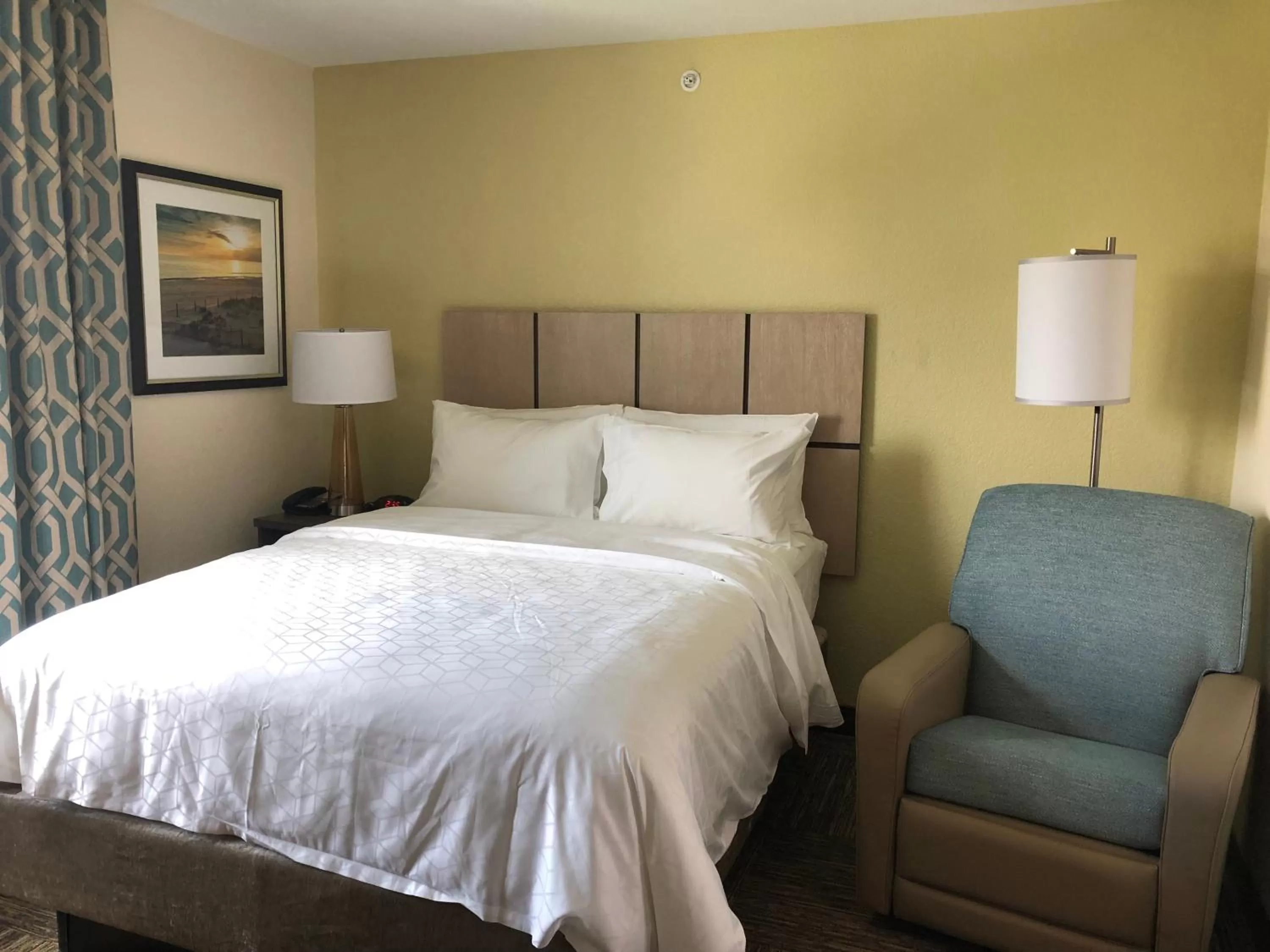 Bedroom, Bed in Candlewood Suites - Panama City Beach Pier Park by IHG