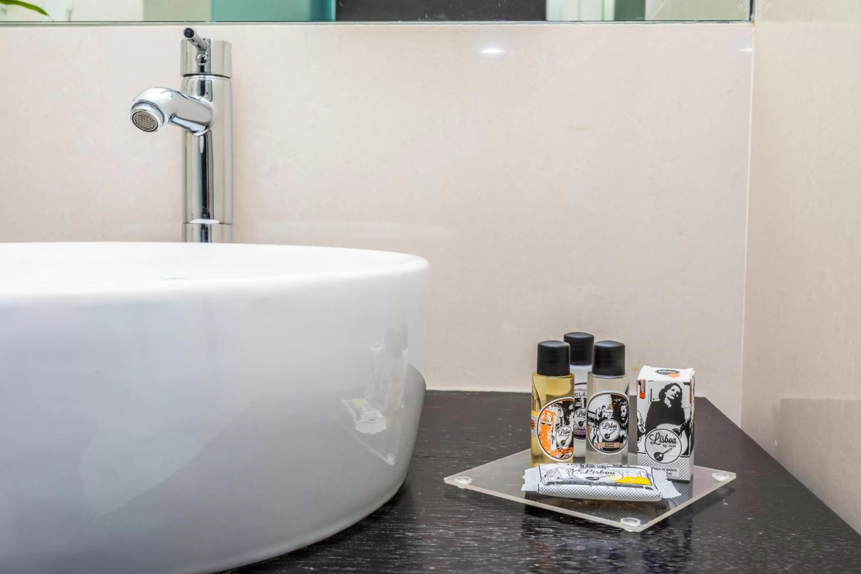 Bathroom in Czar Lisbon Hotel