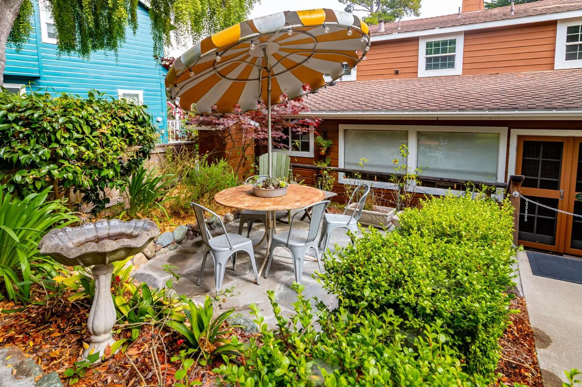 Patio in J Patrick Inn
