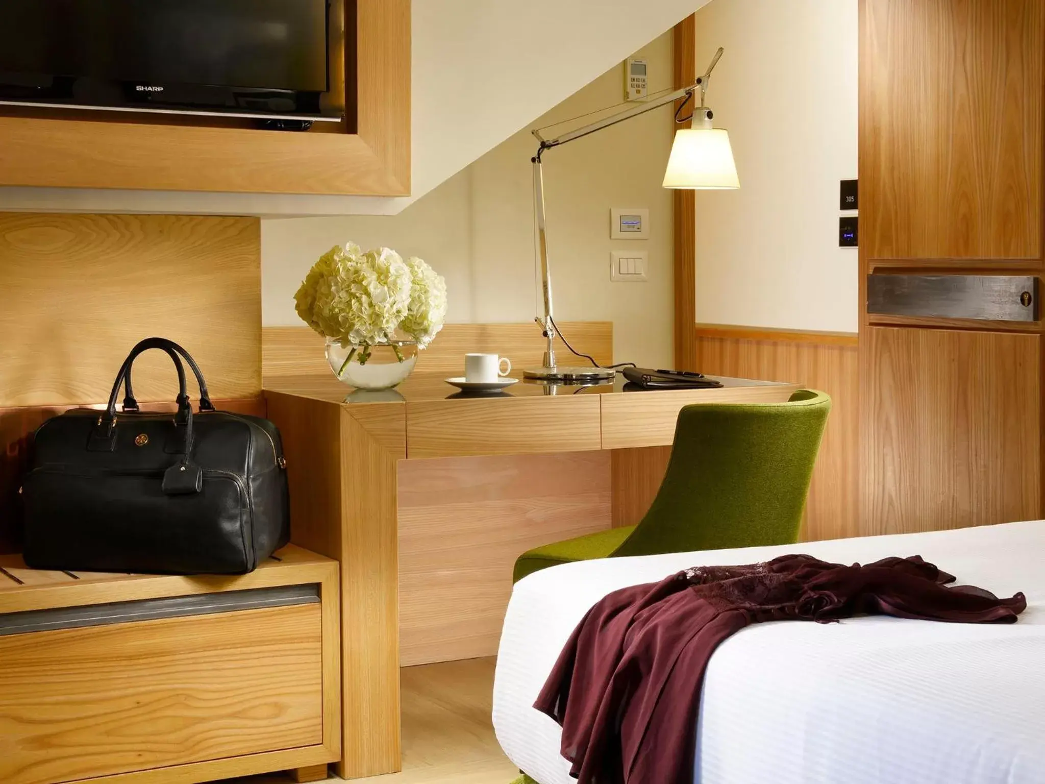 Superior Double Room - Separate Building in Babuino 181 - Small Luxury Hotels of the World Superior Double Room - Separate Building in Babuino 181 - Small Luxury Hotels of the World