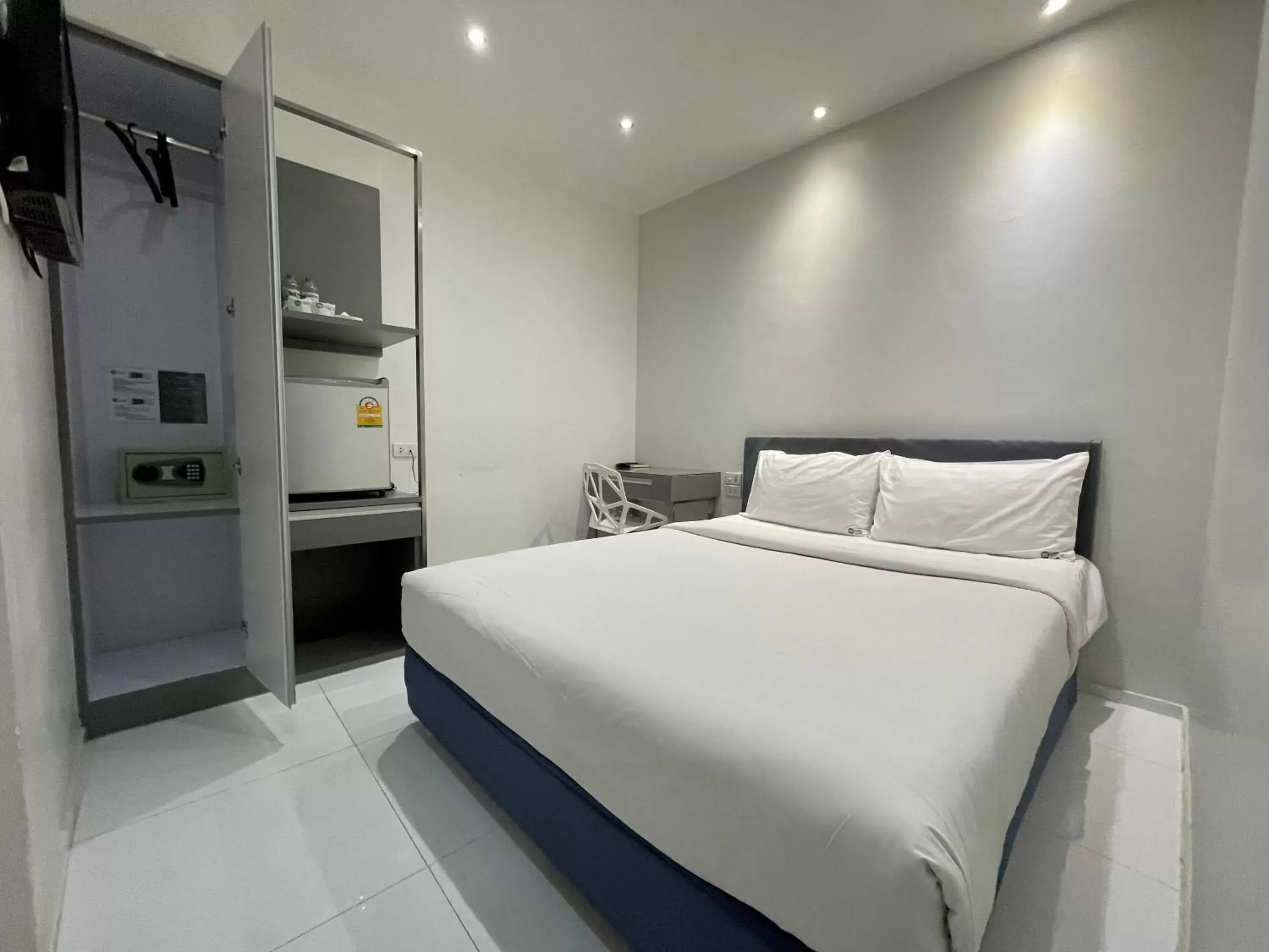 Economy Double Room in My Hotel Pratunam Economy Double Room in My Hotel Pratunam