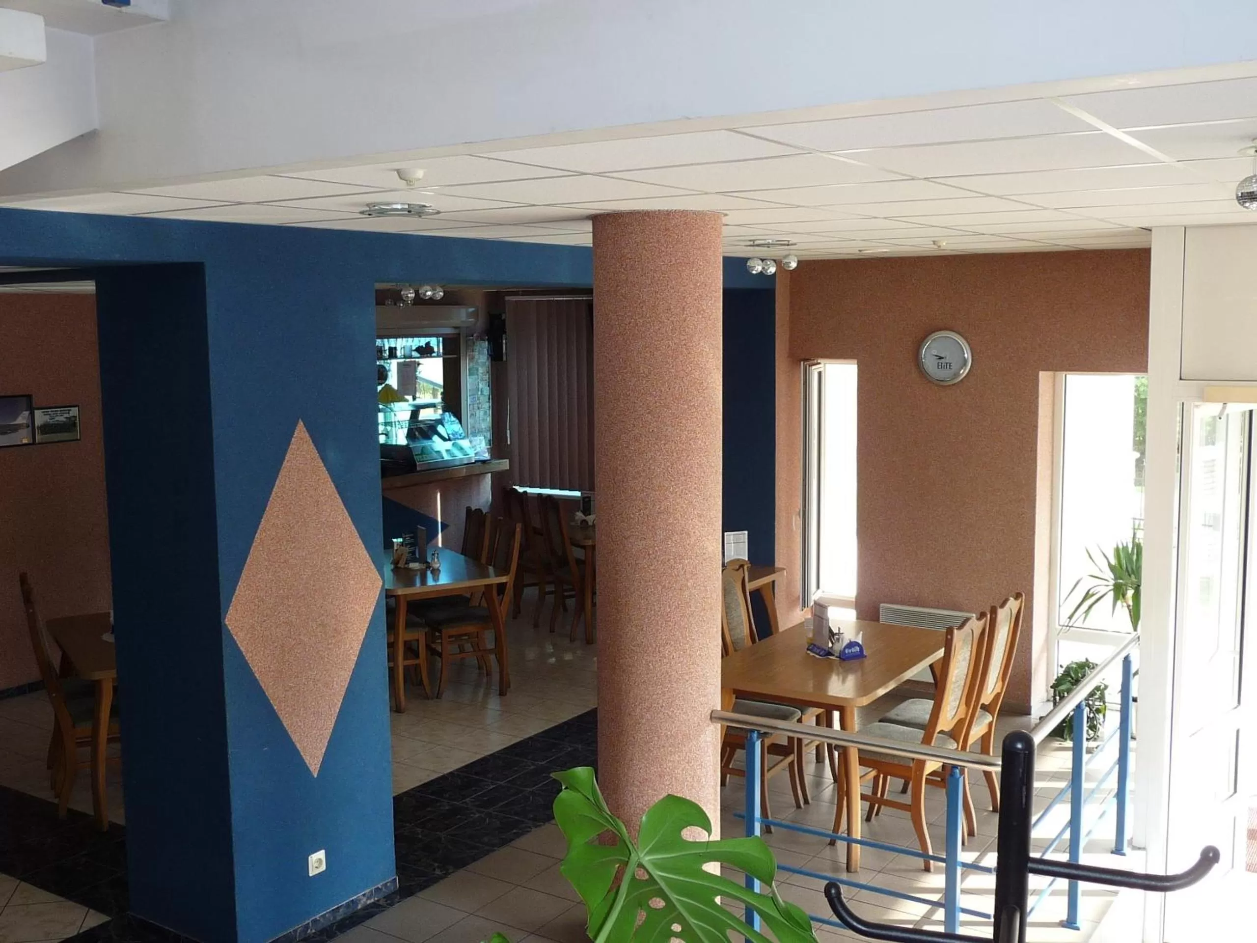 Restaurant/places to eat in Skaistažiedė