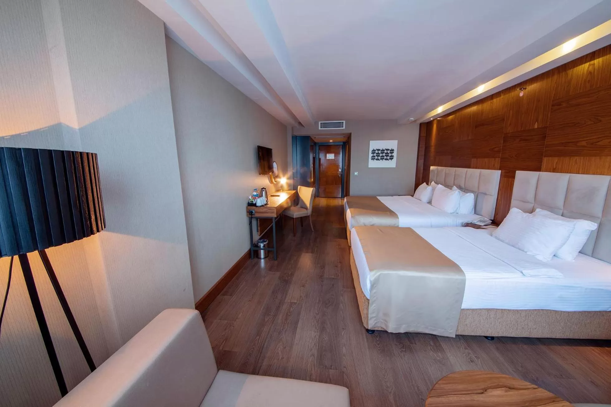 Photo of the whole room, Bed in Ramada Plaza by Wyndham Samsun