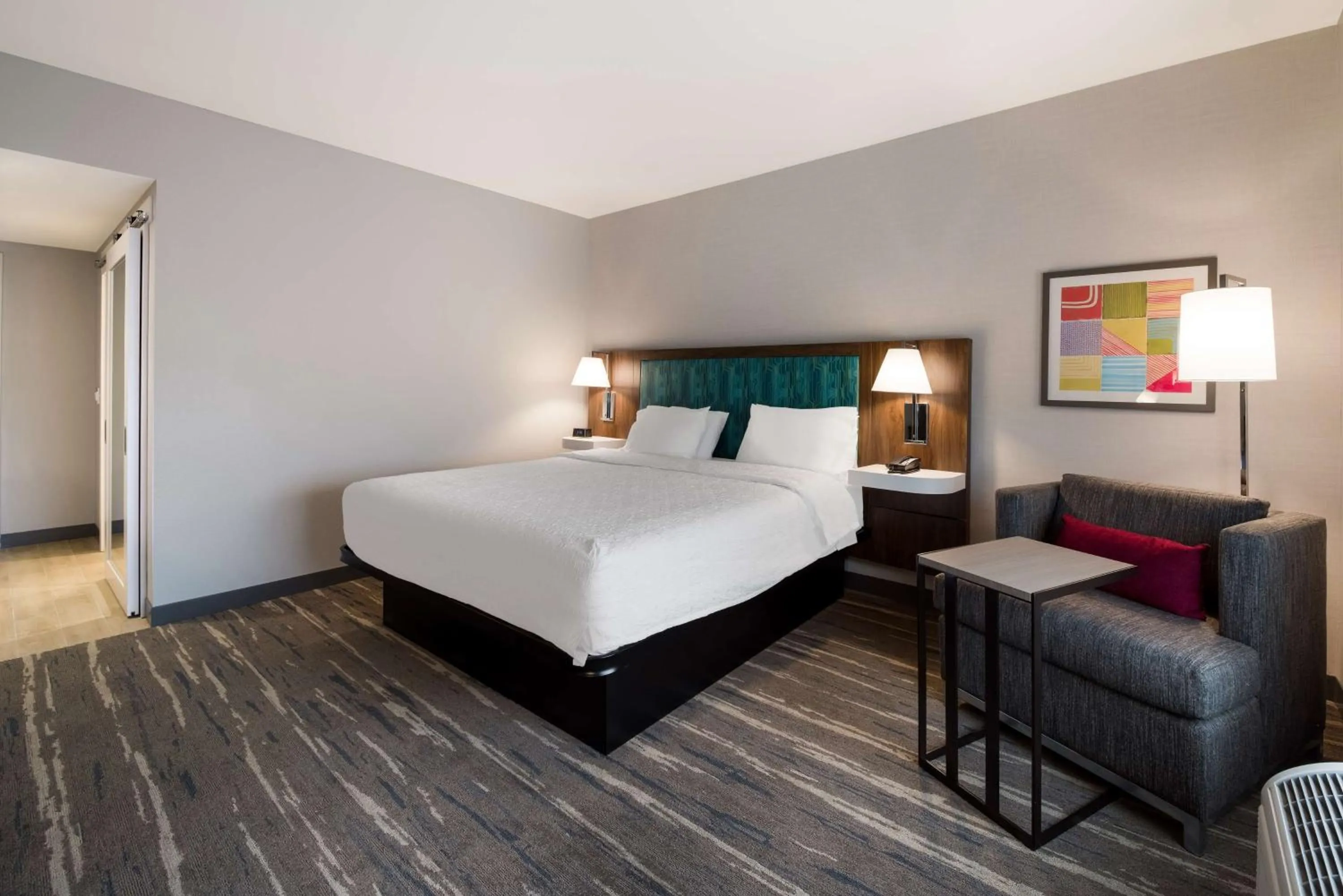 Photo of the whole room, Bed in Hampton Inn Concord