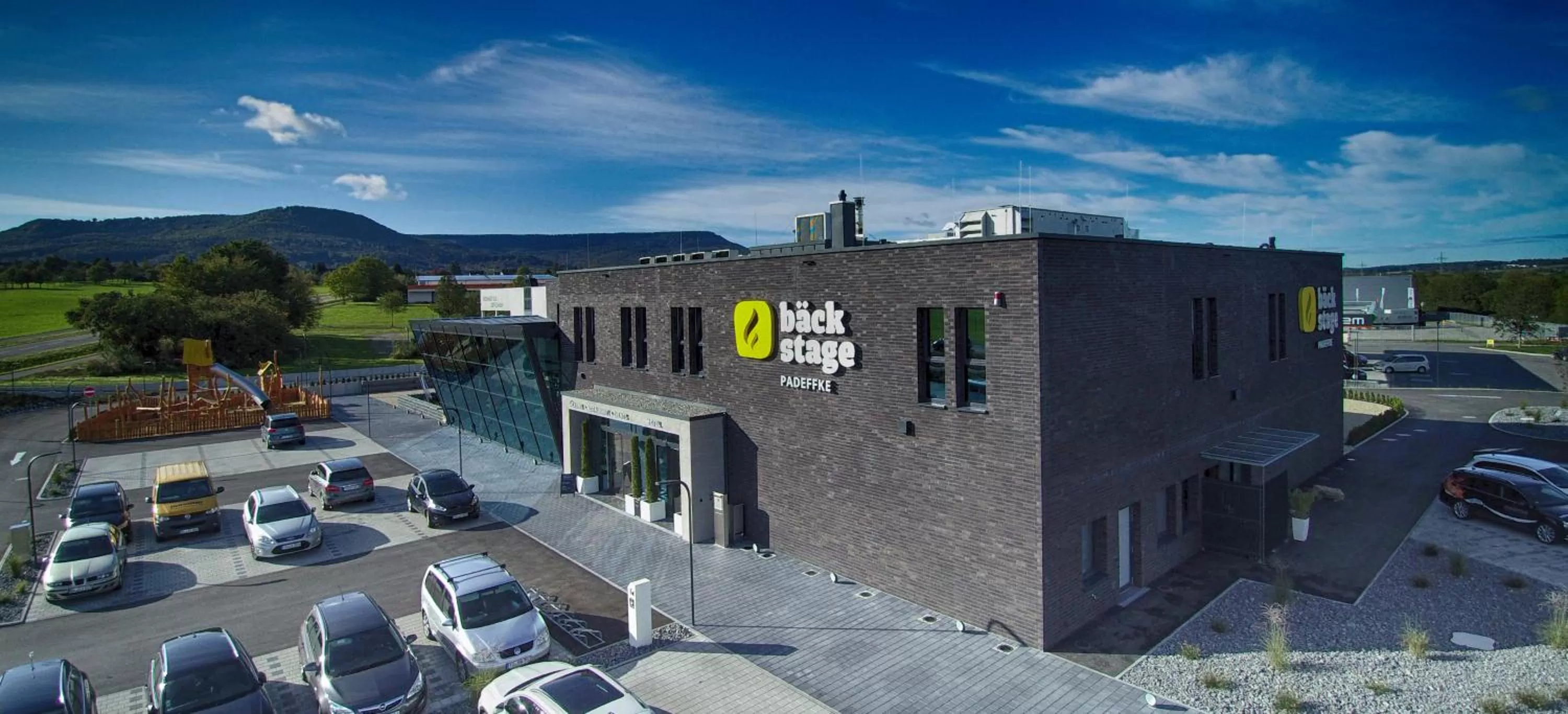 Bird's eye view in bäck stage