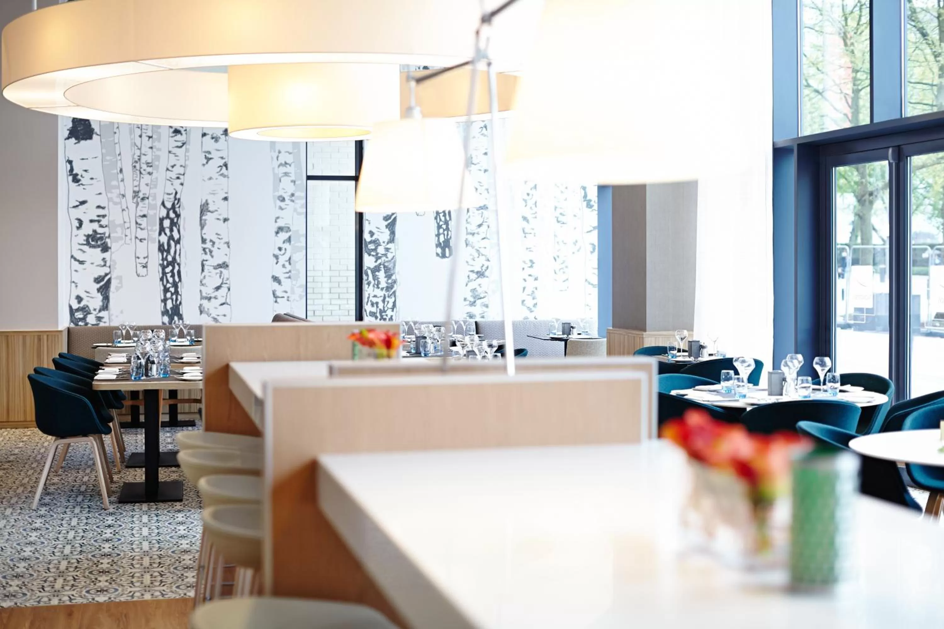 Restaurant/places to eat in Novotel London Wembley