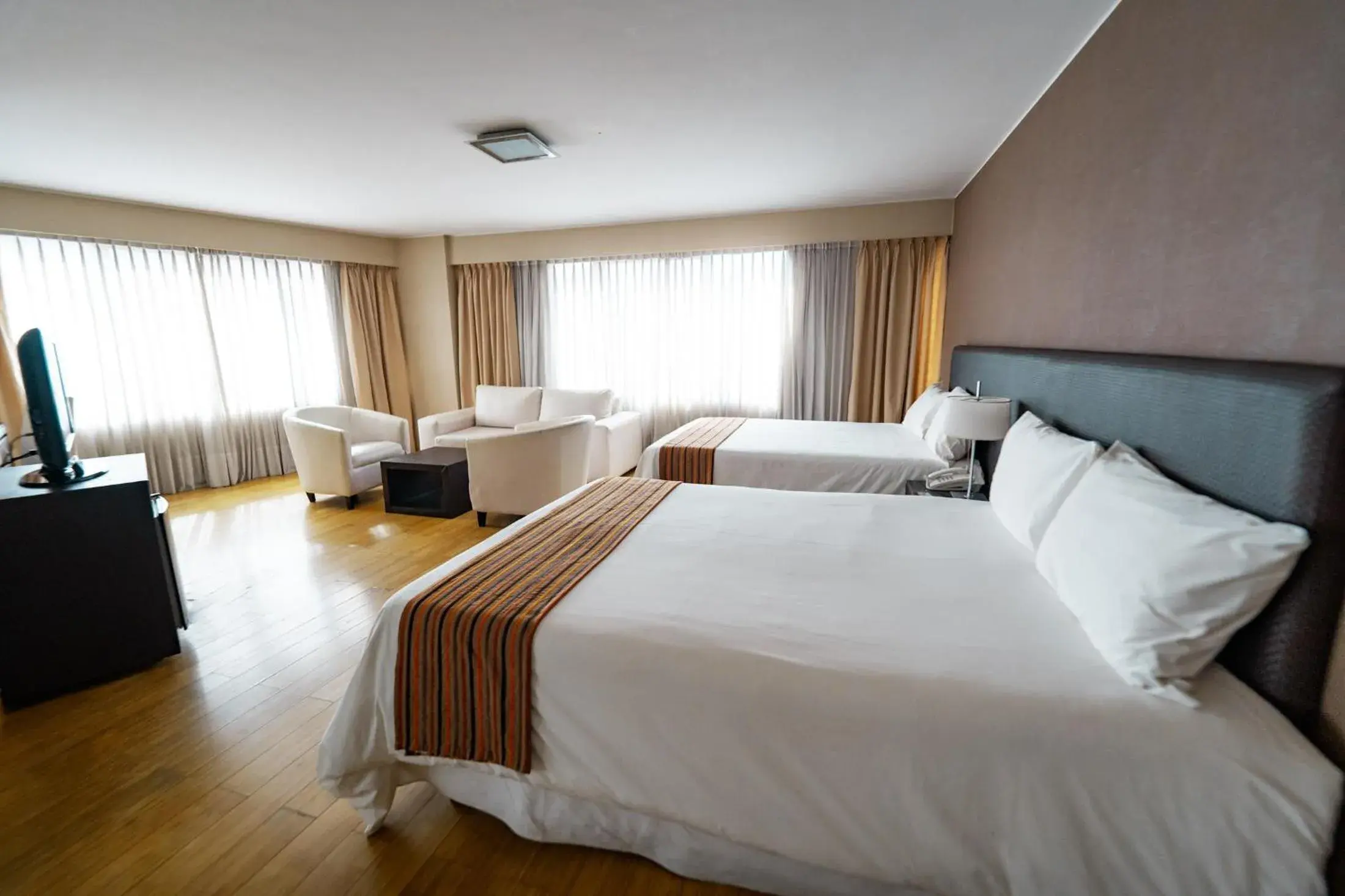 Family Room in Amérian Cordoba Park Hotel Family Room in Amérian Cordoba Park Hotel