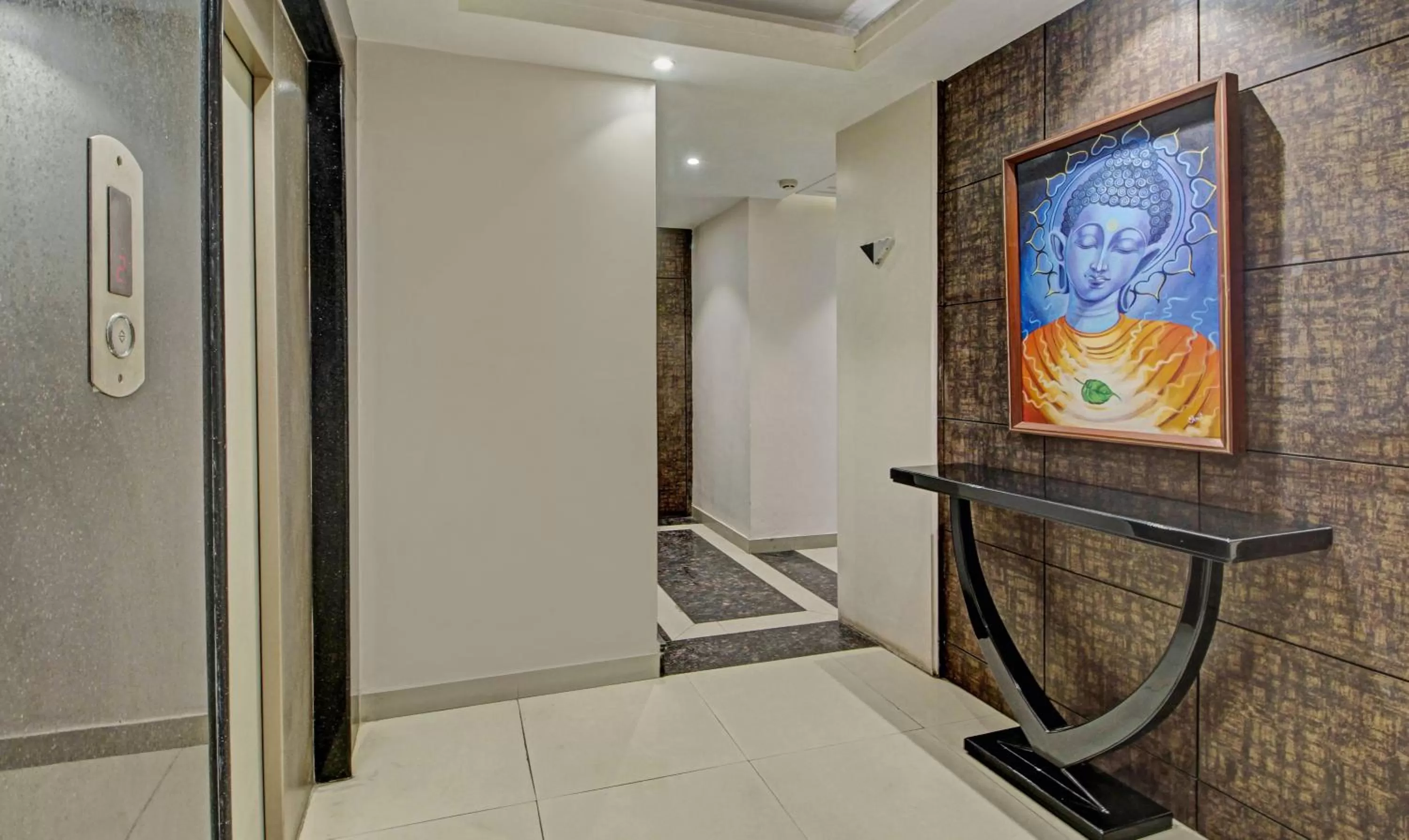 Treebo Trend Glassotel Ruby