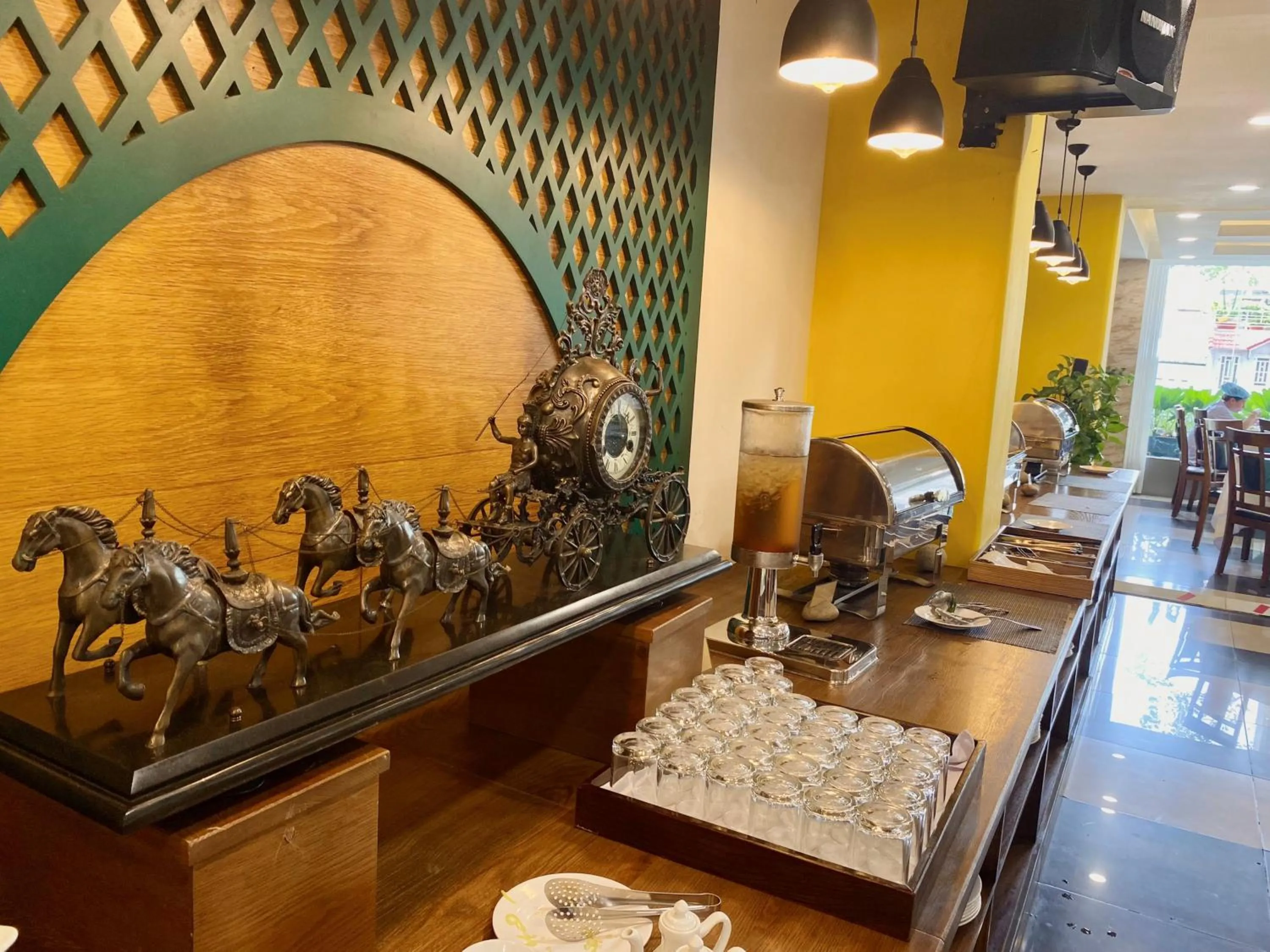 Restaurant/places to eat, Kitchen/Kitchenette in Sunshine Antique Hotel Saigon