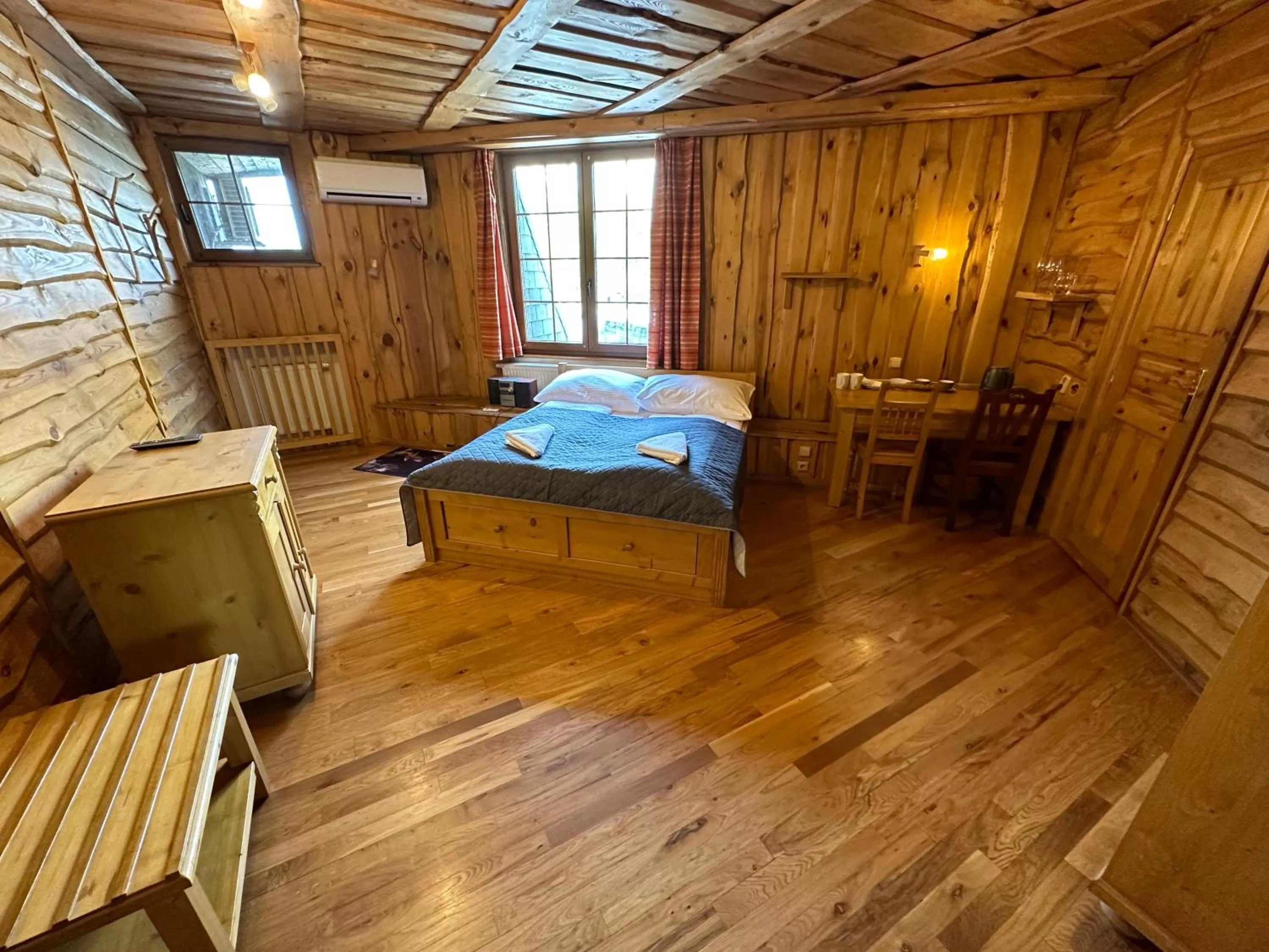 Bed in Penzion Ten Lokál