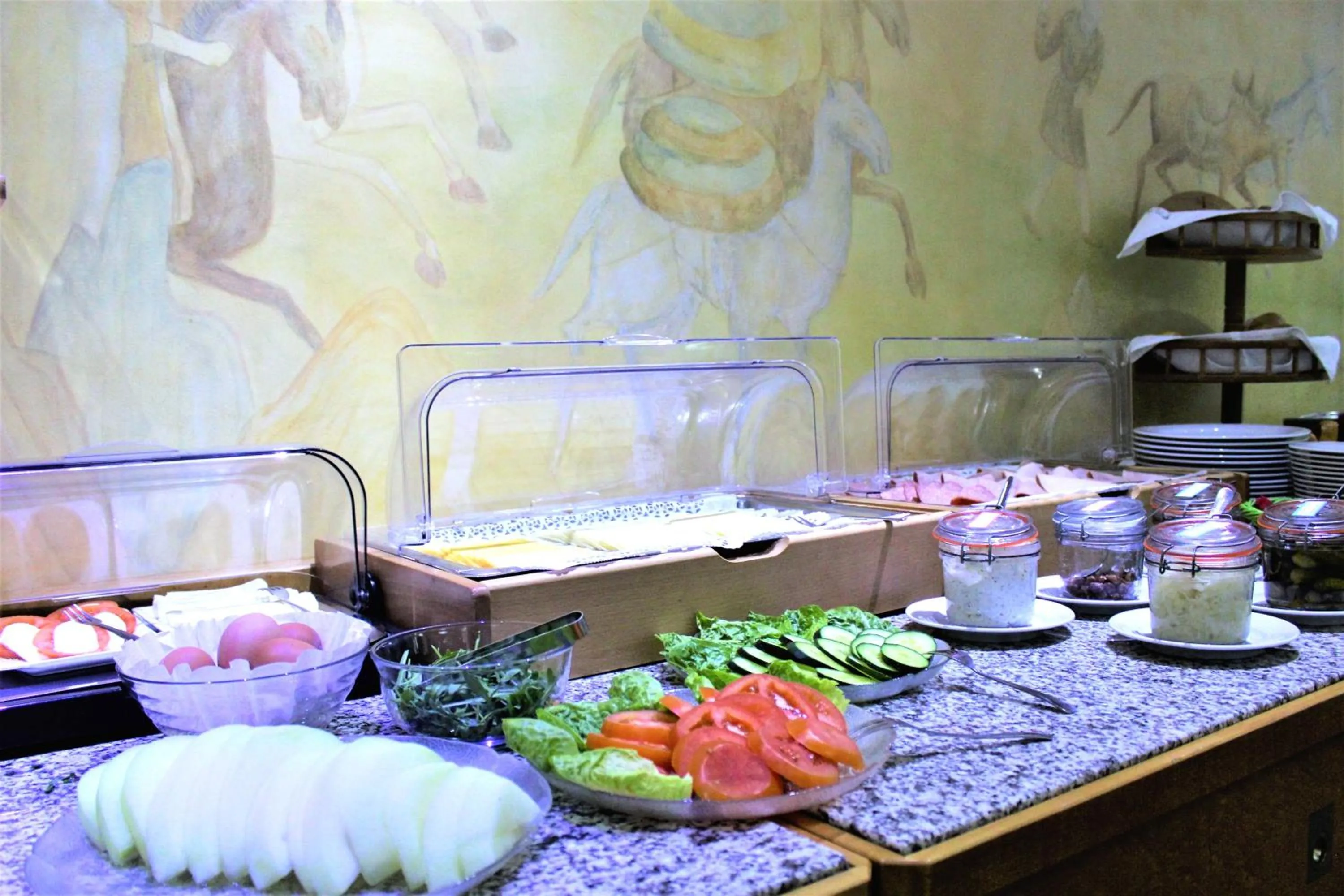 Buffet breakfast, Food in Hotel Batavia