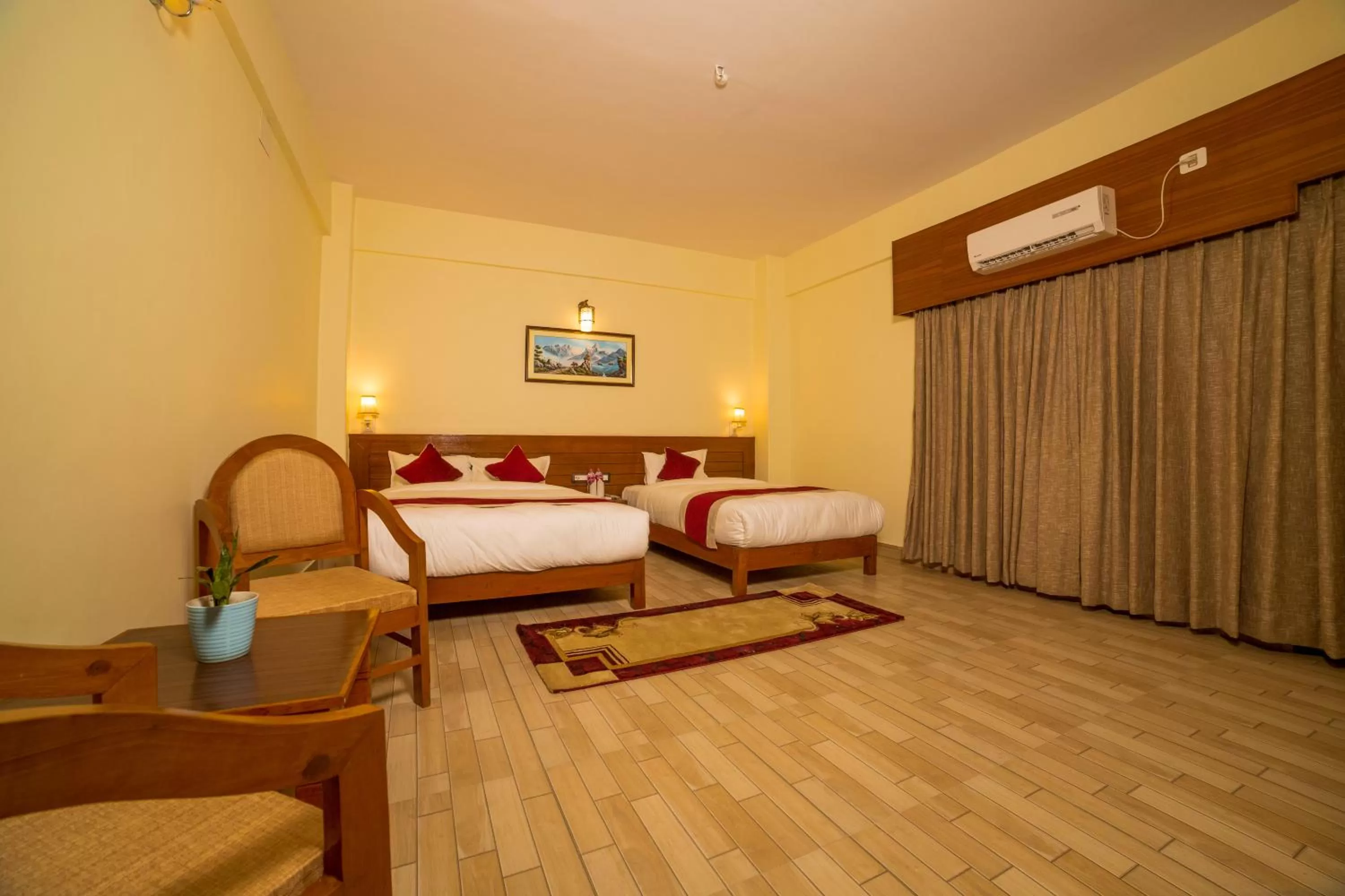 Photo of the whole room in Hotel Elegant