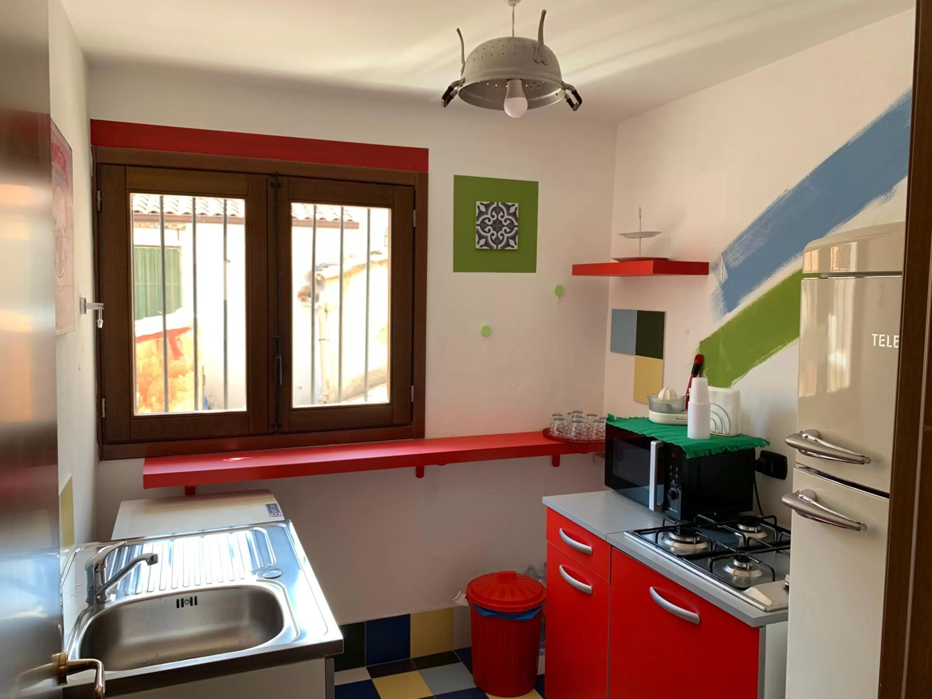 Kitchen or kitchenette in Cialoma B&B