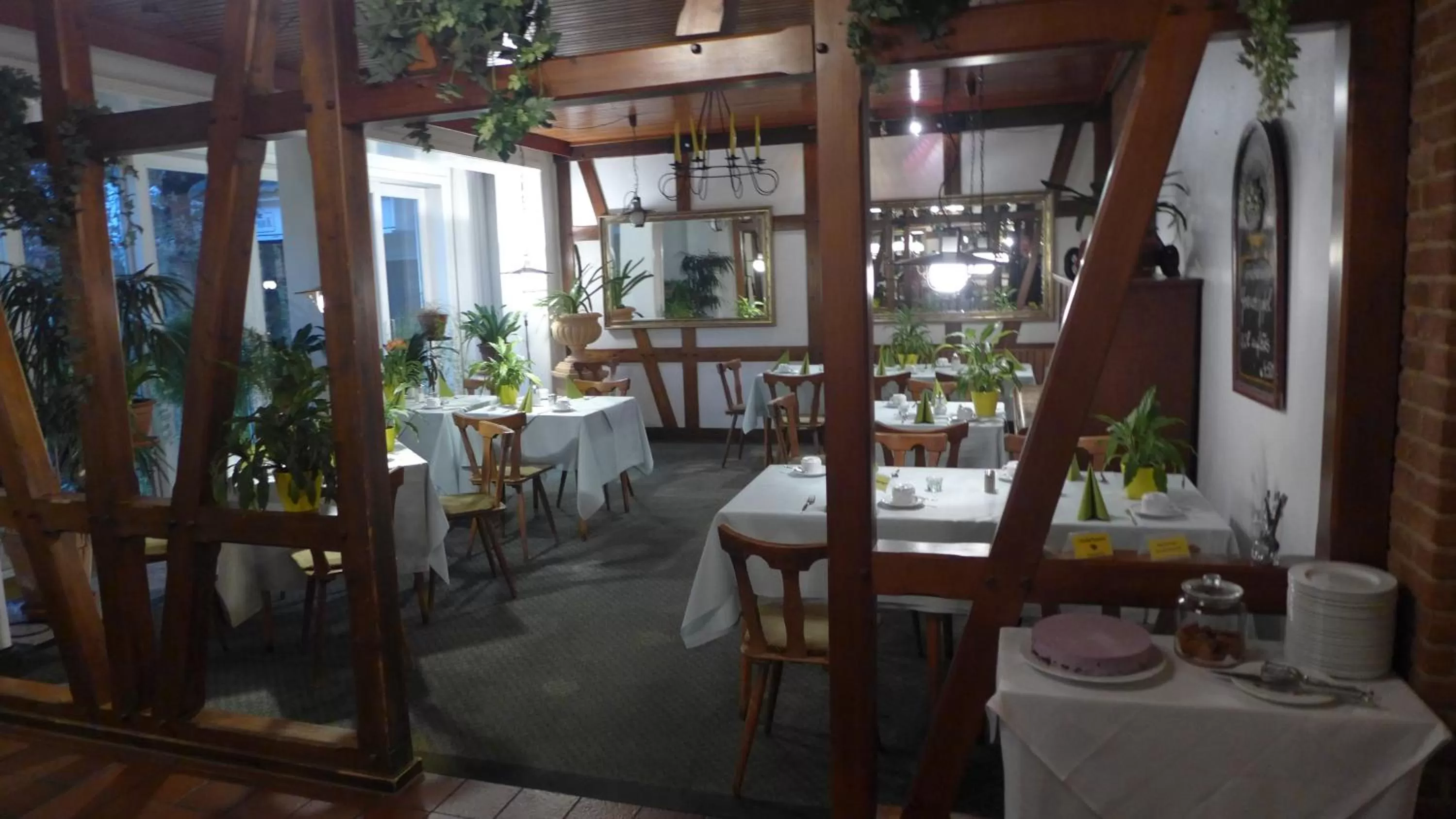 Restaurant/Places to Eat in Hotel Heidpark