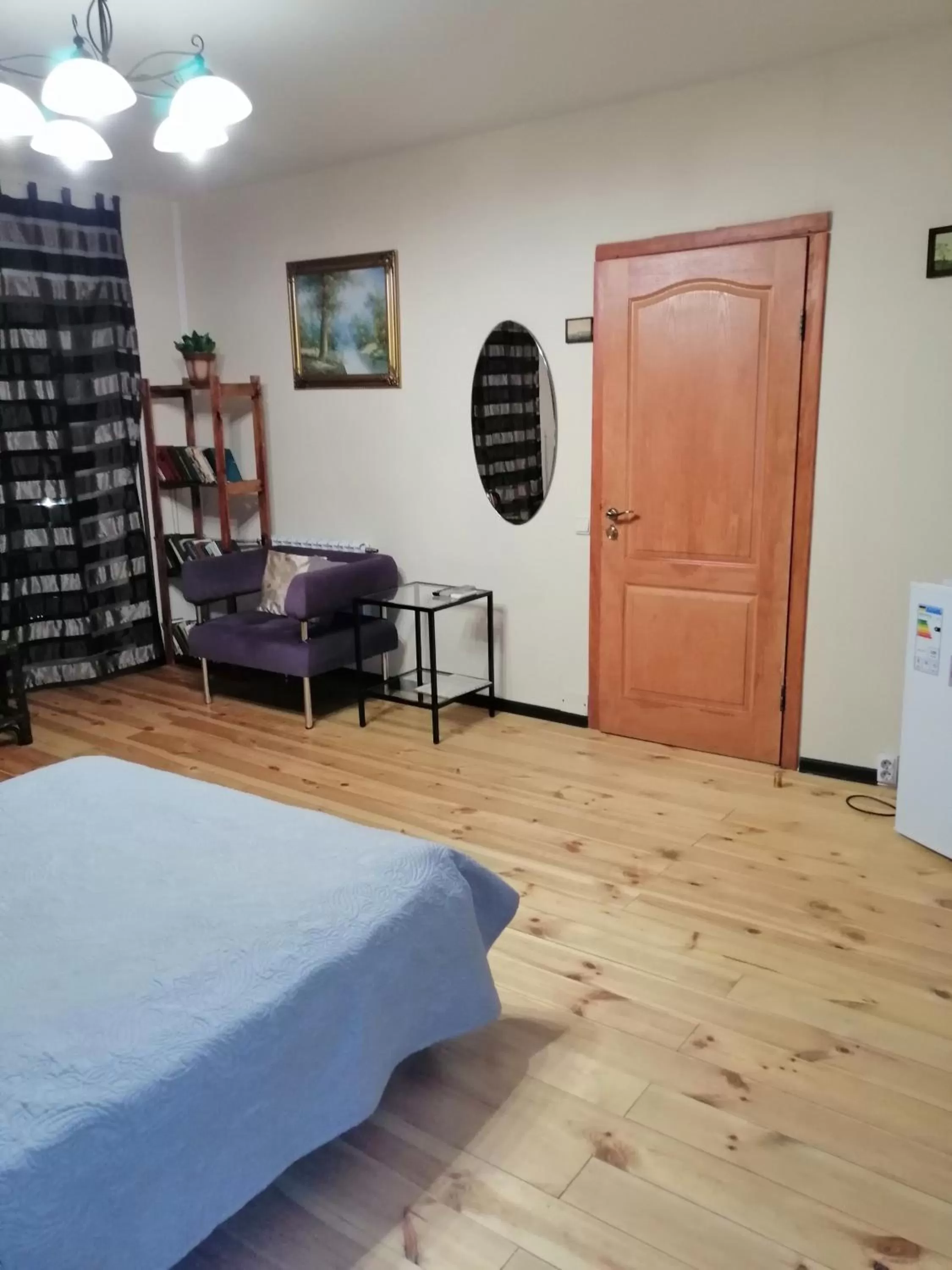 Living room, TV/Entertainment Center in Yellowunlimited Hotel