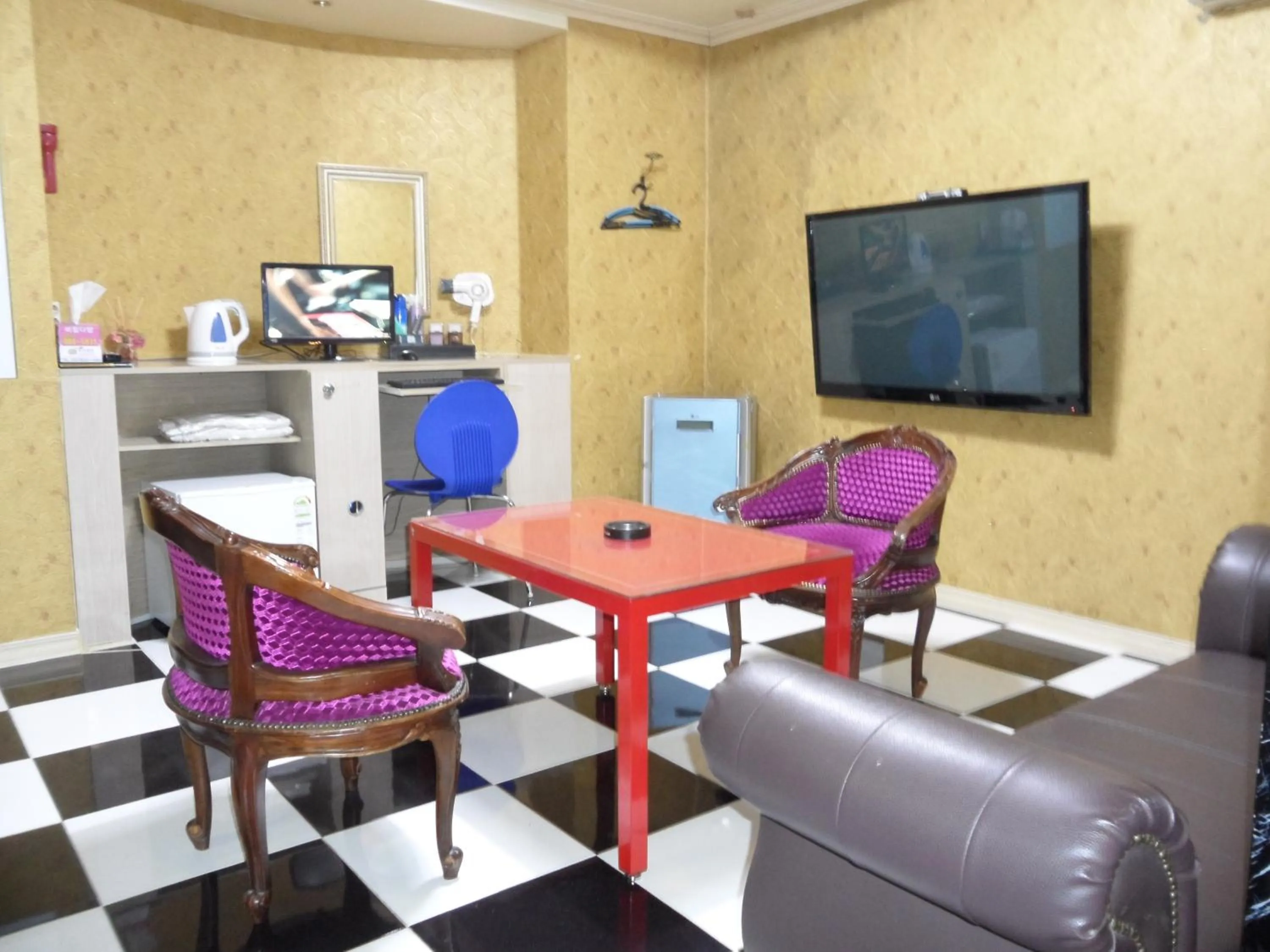 TV and multimedia in Songdo Blue Hotel