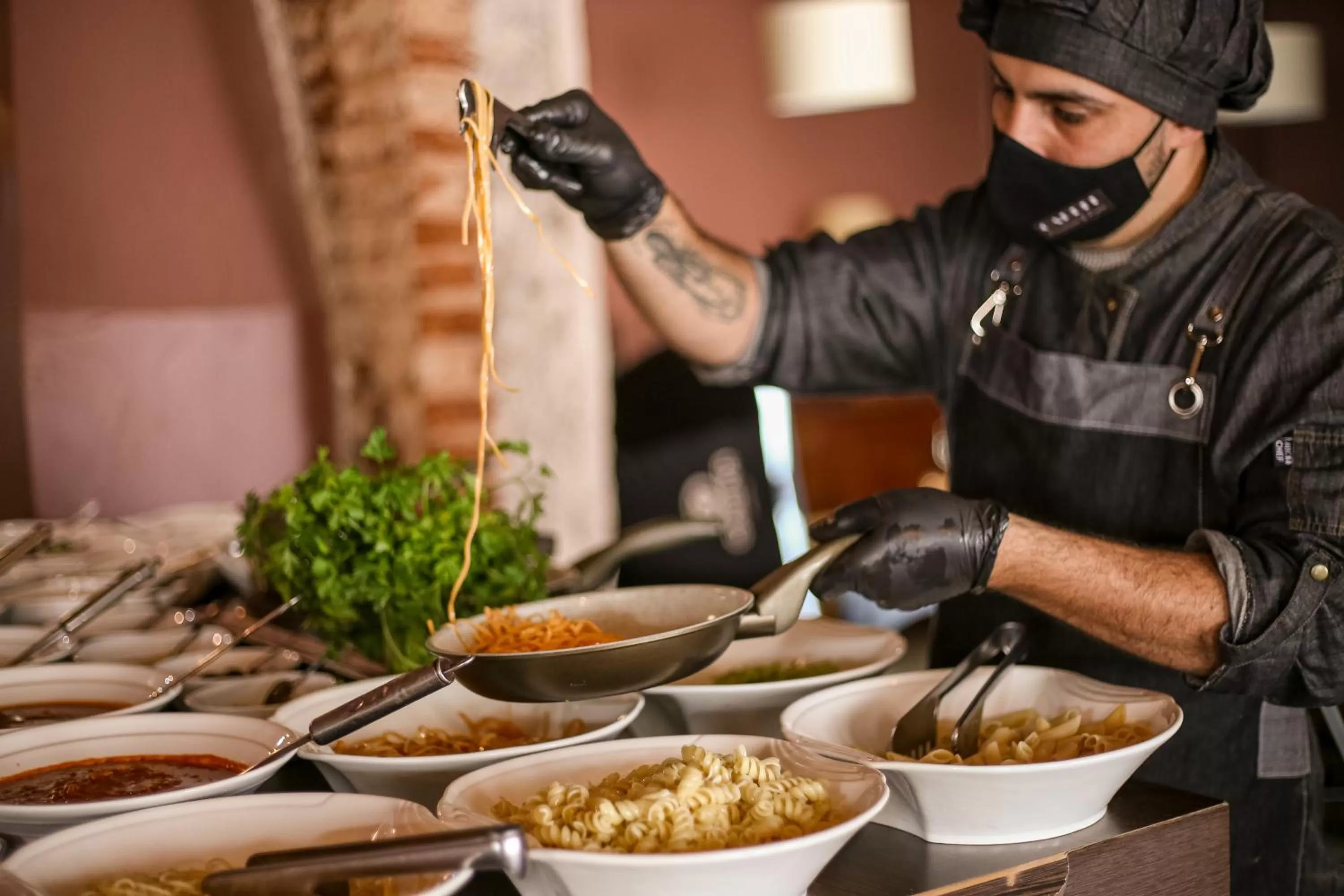 Restaurant/places to eat in Nuevo Hotel