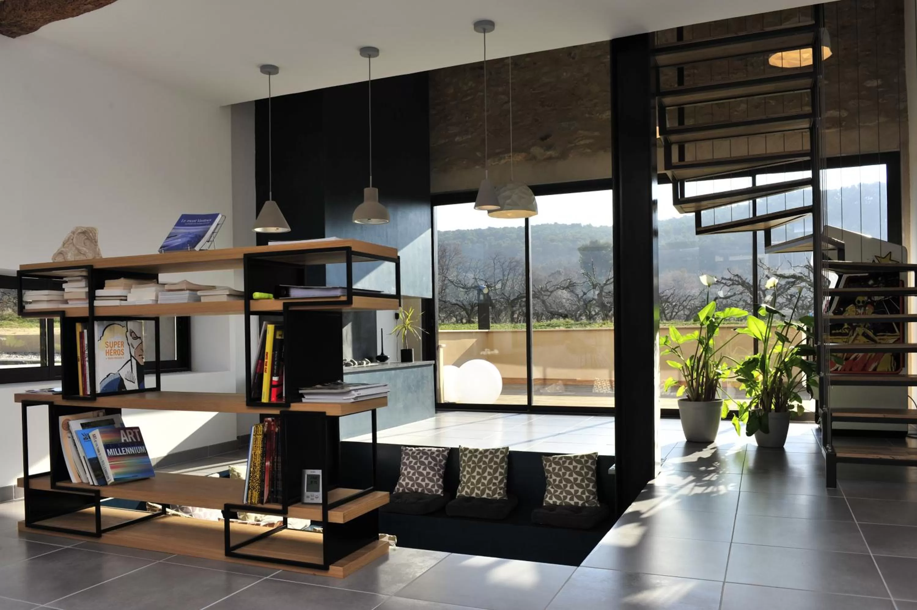 Communal lounge/ TV room in Le Jour et la Nuit, Maison d'hôtes