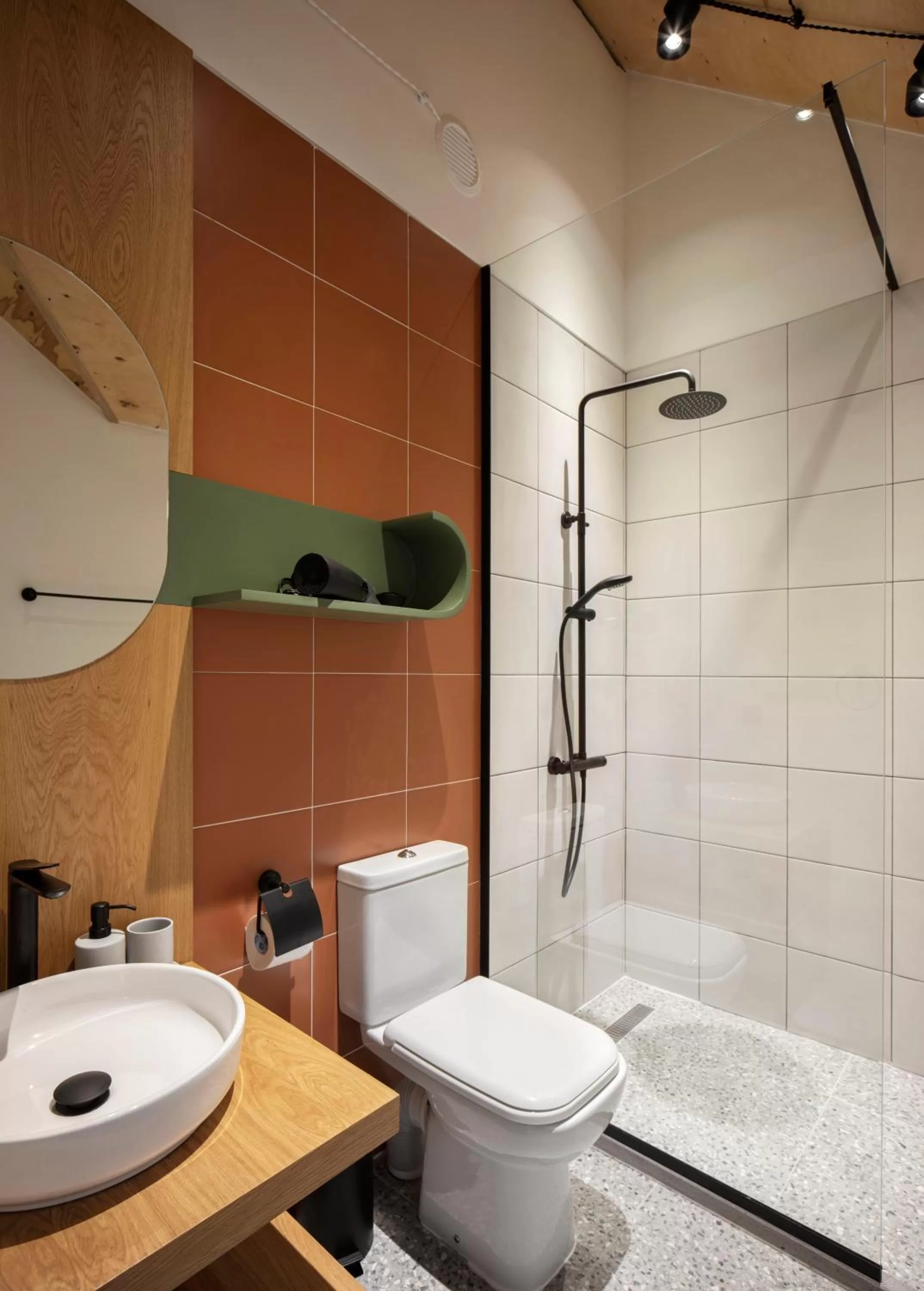 Shower, Bathroom in Major's House Hotel