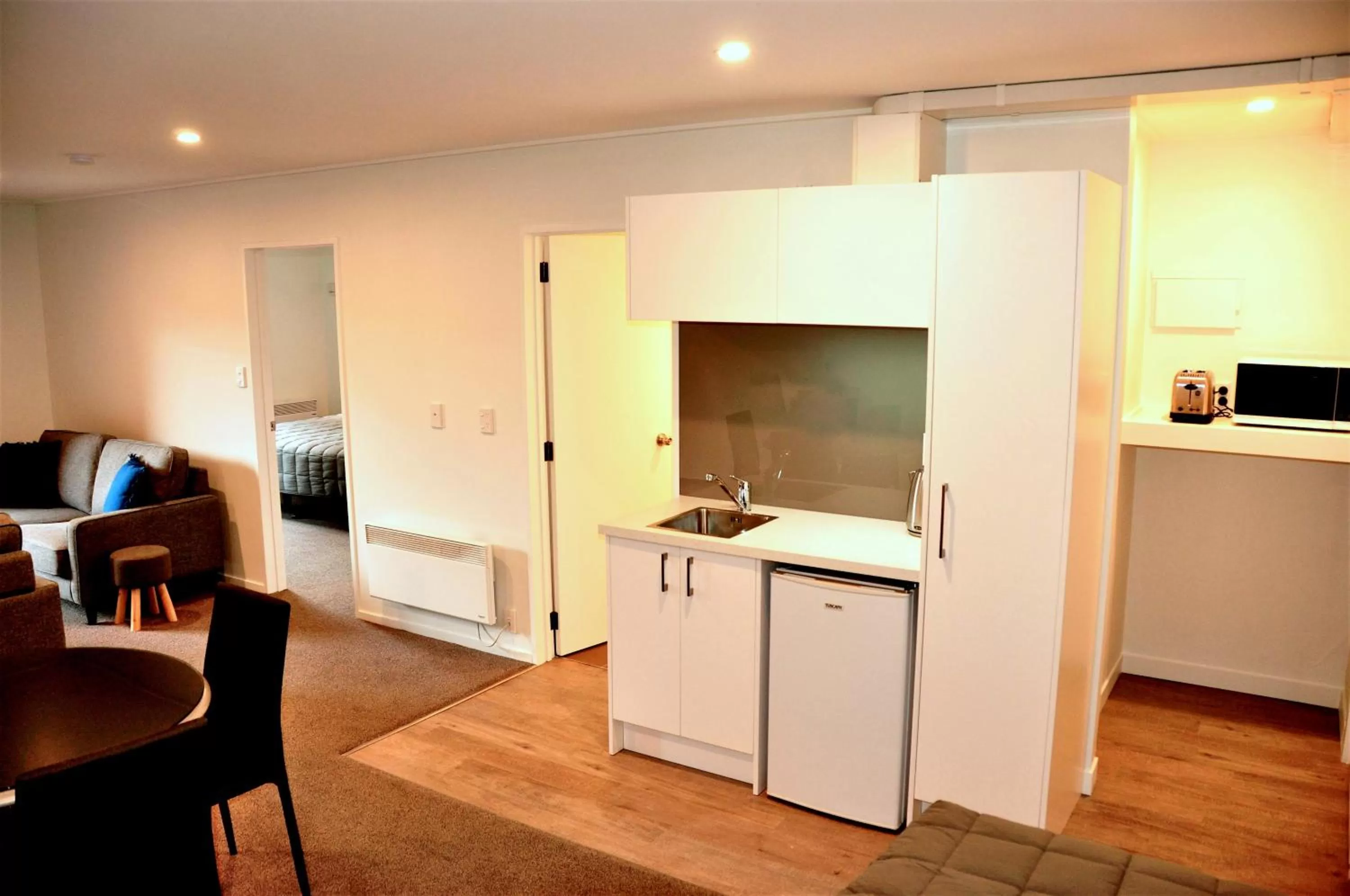 Kitchen or kitchenette in St James Apartments