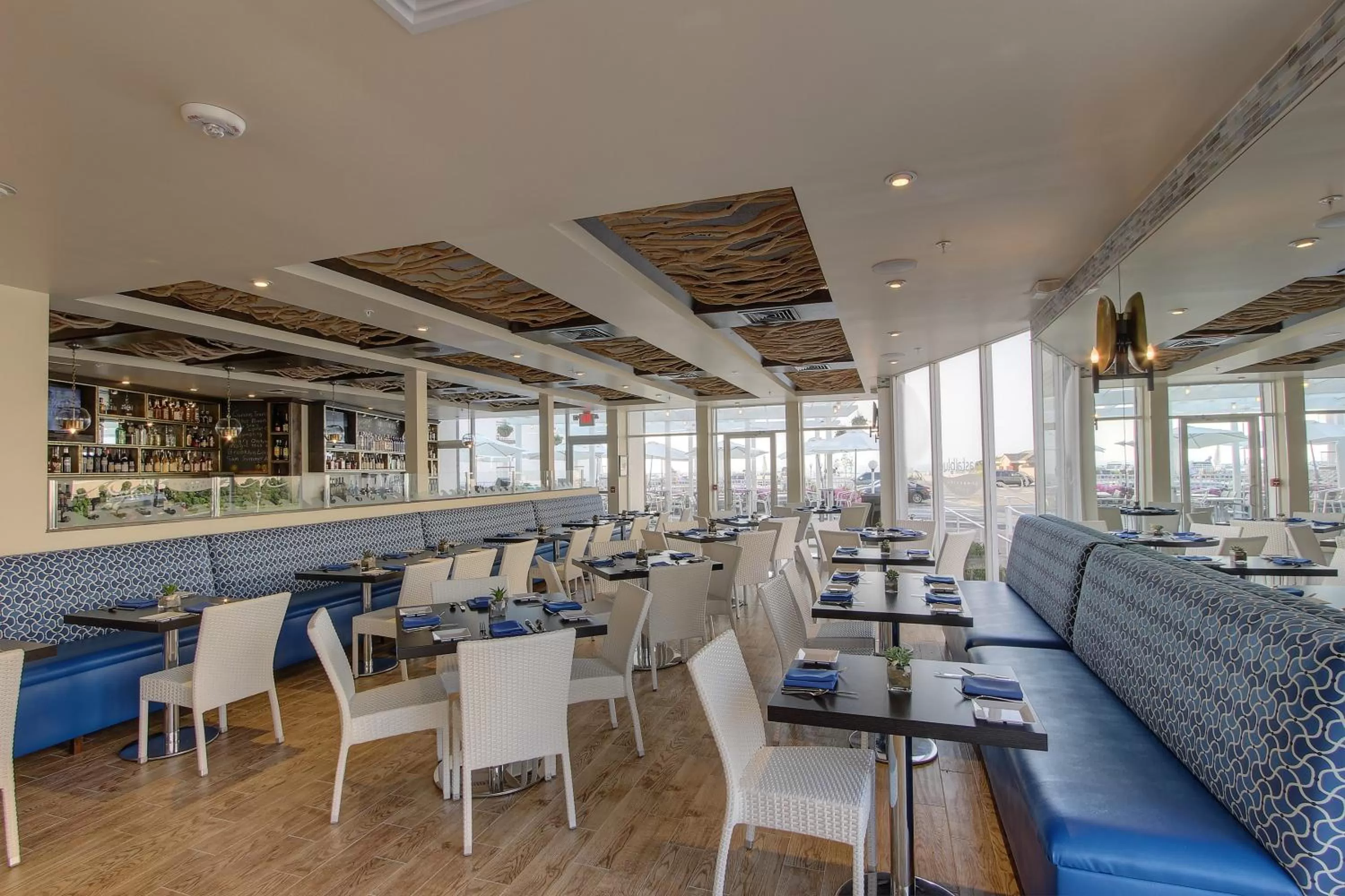 Restaurant/places to eat in ICONA Diamond Beach