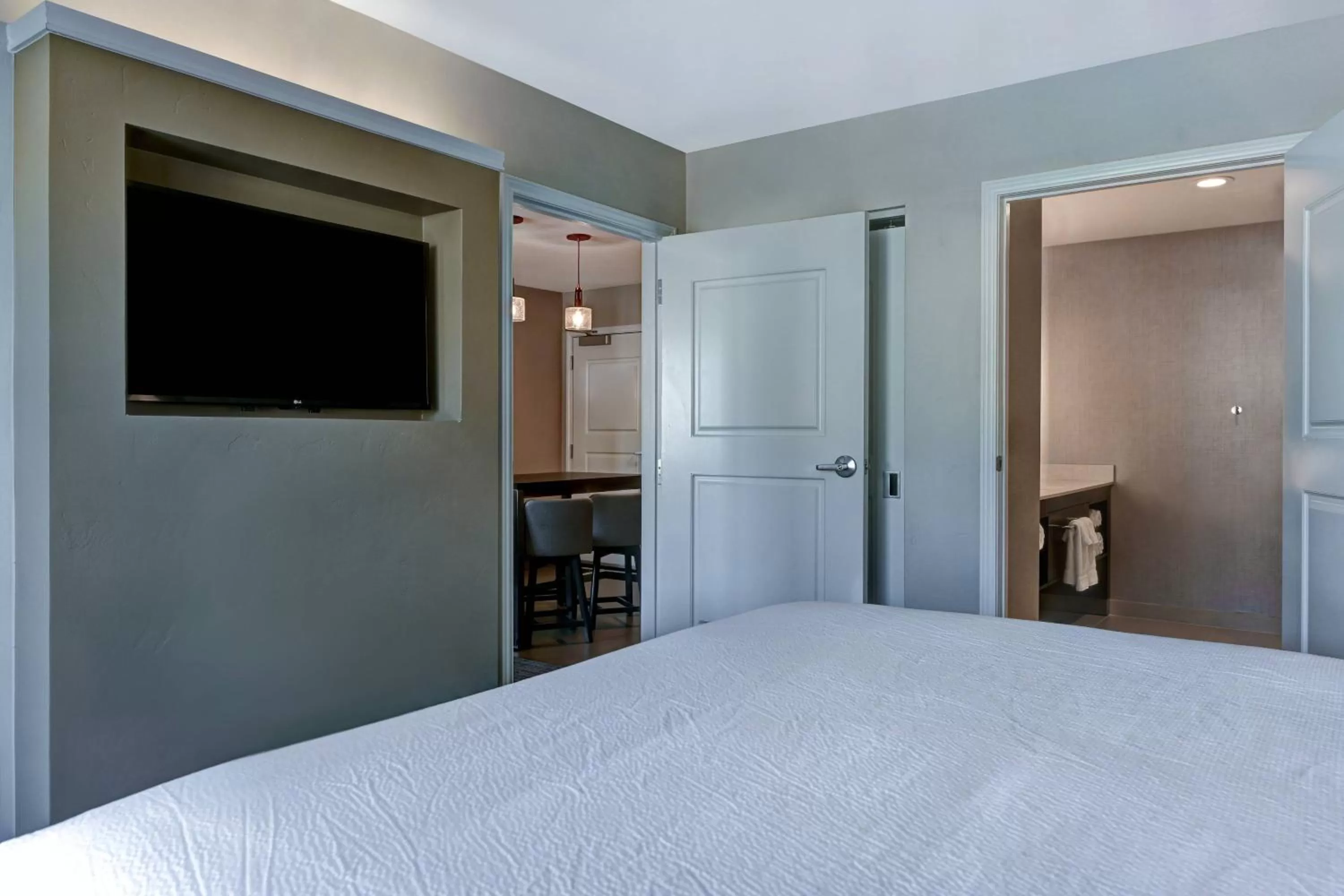 Bedroom, Bed in Residence Inn by Marriott Steamboat Springs