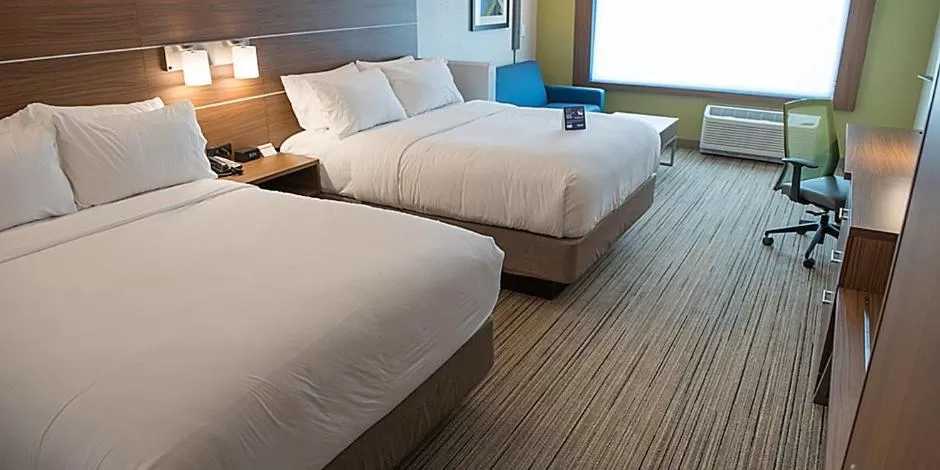 Bed in Holiday Inn Express & Suites Dayton North - Vandalia by IHG