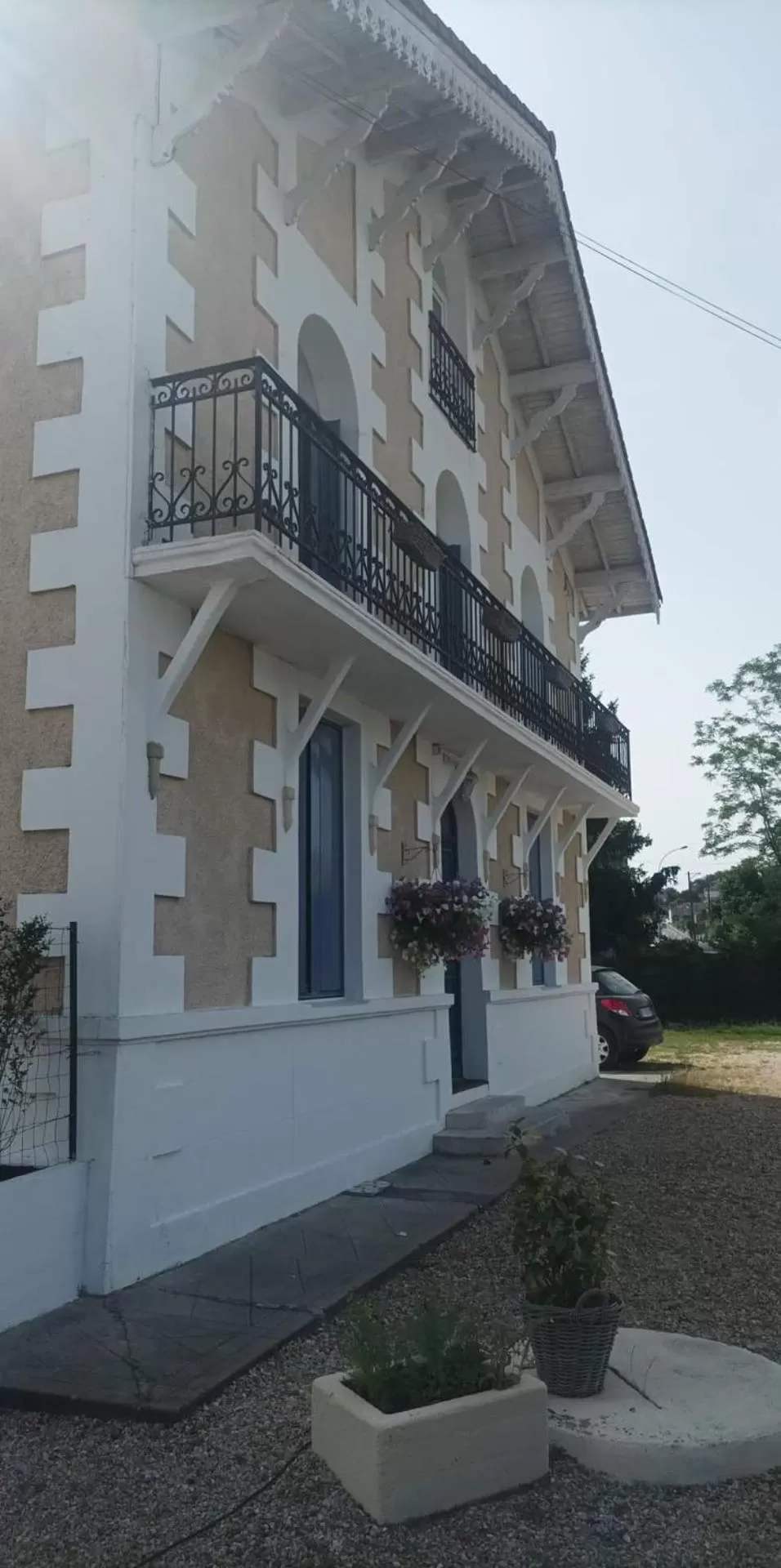 Property building in Montplaisir