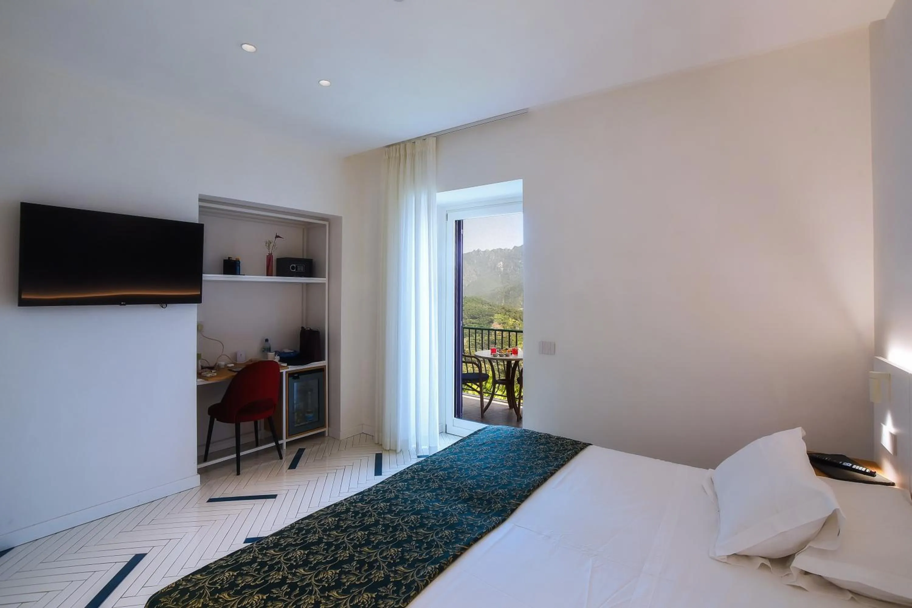 Photo of the whole room, Bed in Hotel Graal