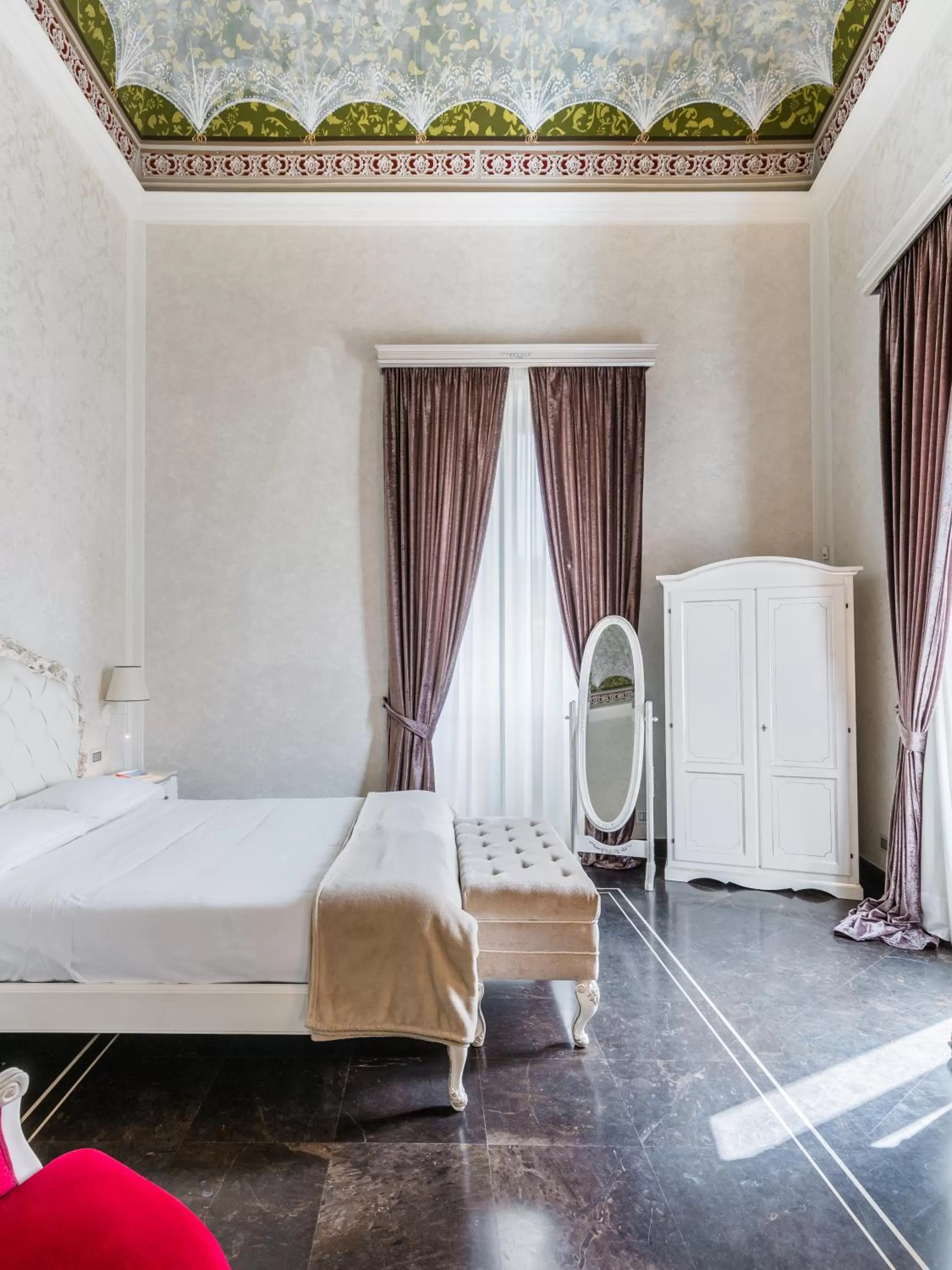 Bedroom, Bed in Palazzo Favacchio - Patanè